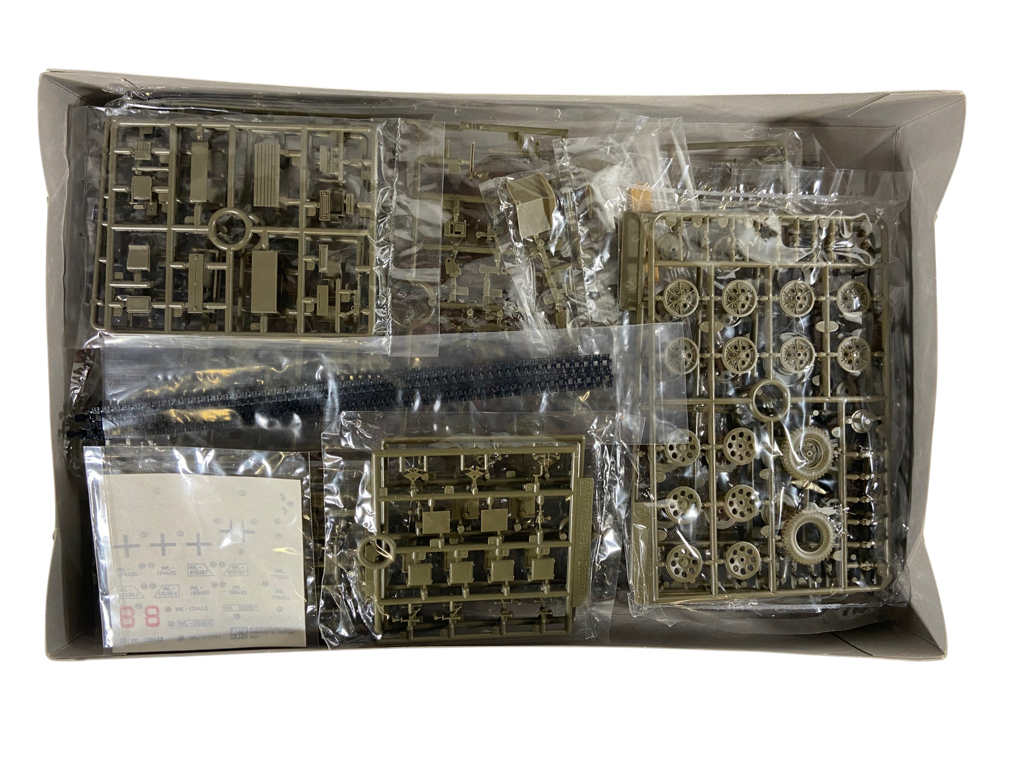 AFV Club 1:35 Sd.Kfz. 251/17 Ausf. C Luftwaffe AF35118