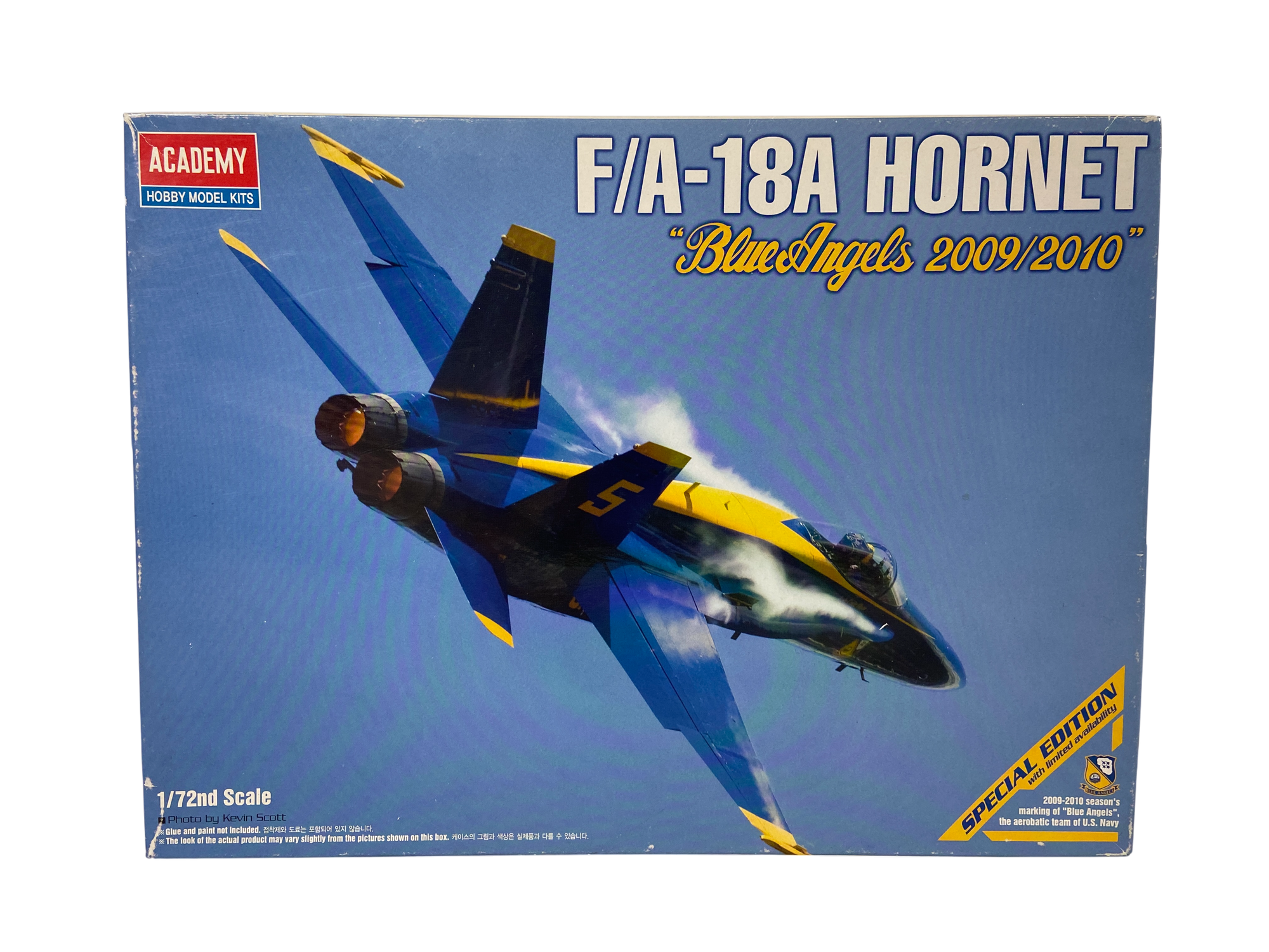 Academy 1:72 F/A-18A Hornet "Blue Angels 2009/2010"