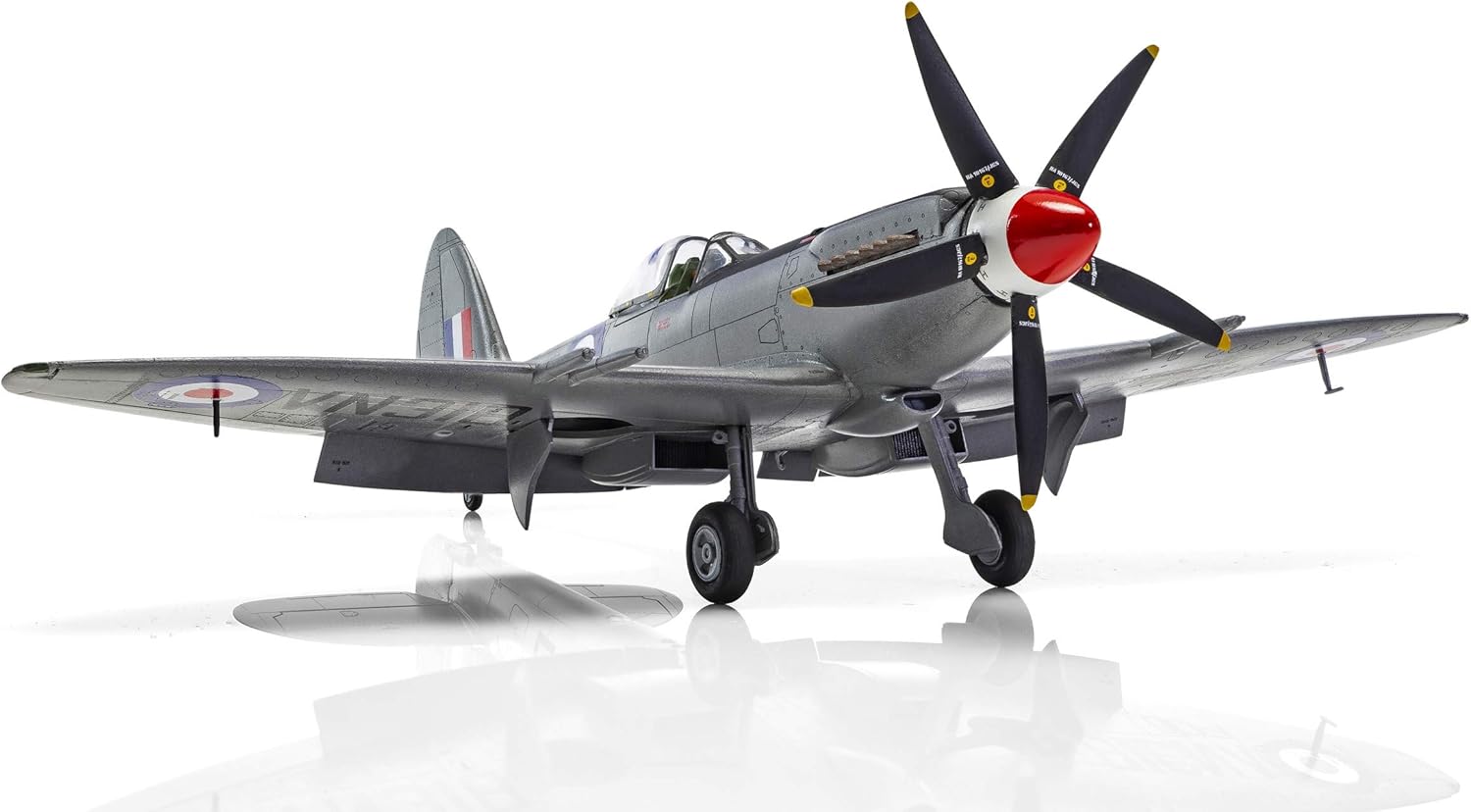Airfix 1:48 Supermarine Spitfire F.Mk.22/24 A06101A