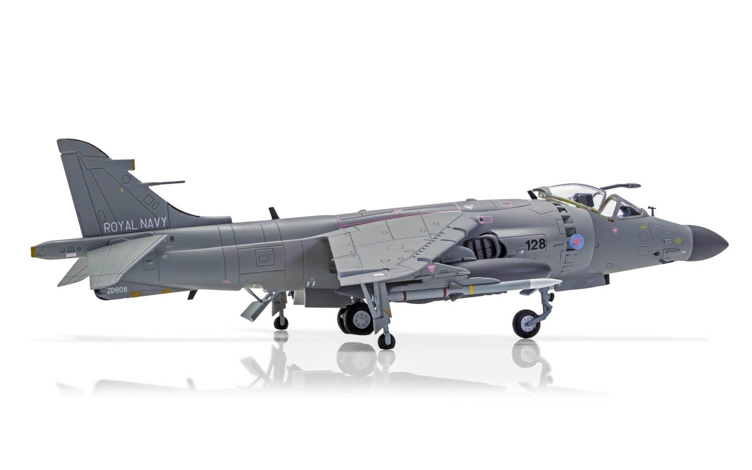 Airfix 1:72 BAe Sea Harrier FA2 A04052A