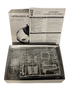 Aoshima 1:24 Lamborghini Aventador Pirelli Edition 061213