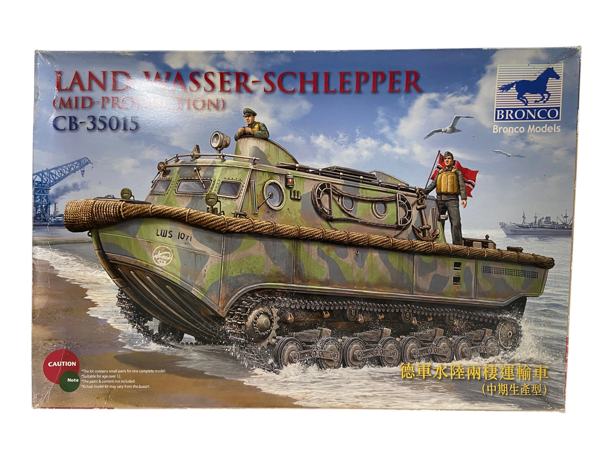 Bronco Models 1:35 Land-Wasser-Schlepper (Mid-Production) CB35015
