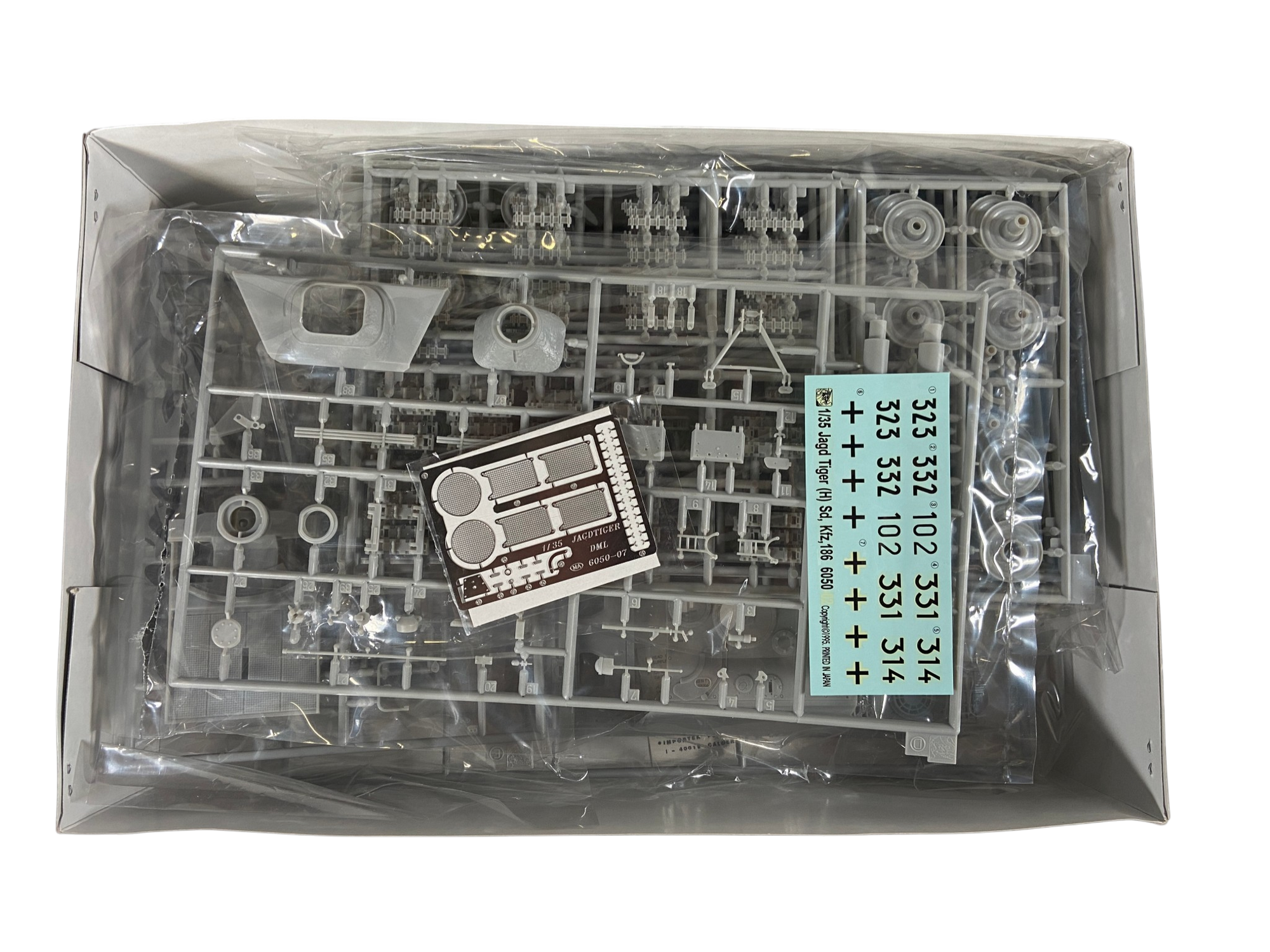 Dragon 1:35 Jagdtiger Sd.Kfz. 186 Henschel Production Type 6050