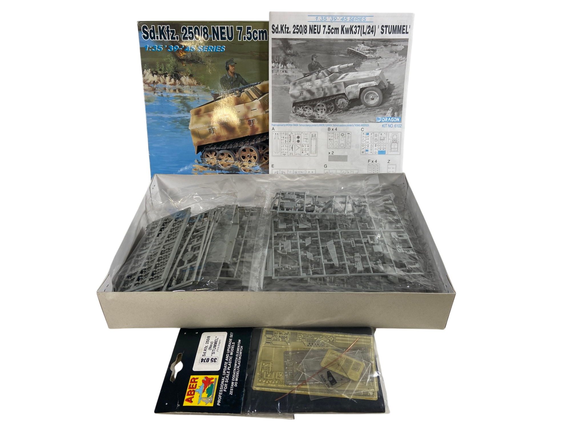Dragon 1:35 Sd.Kfz. 250/8 Neu 7.5cm KwK37(L/24) 'Stummel' incl. PE Set 6102