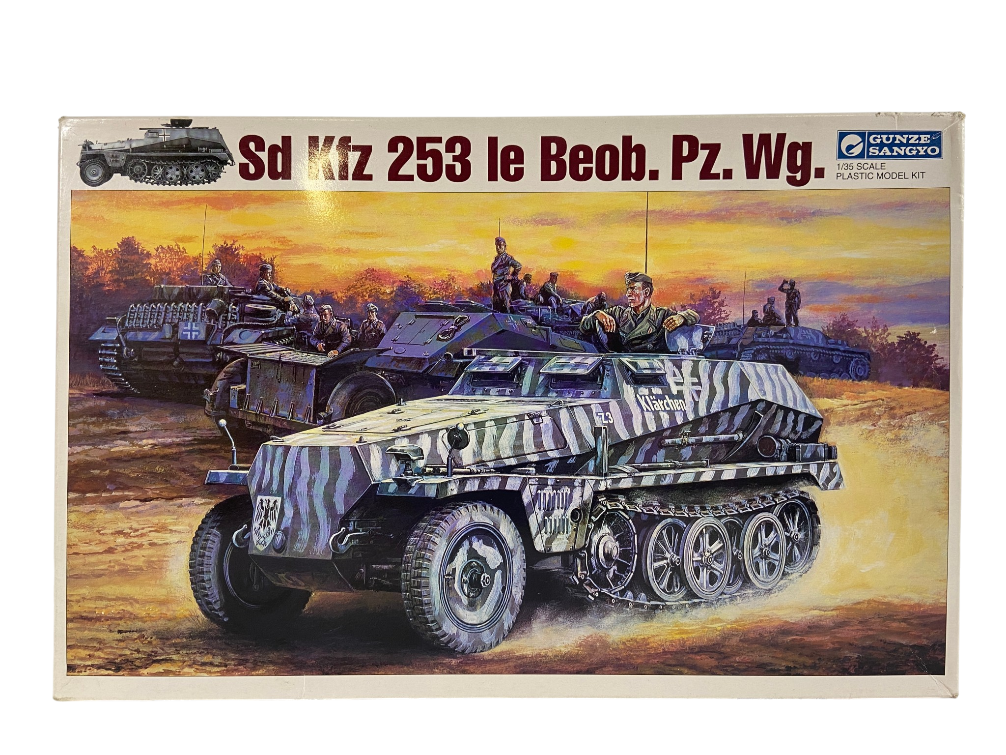 Gunze Sangyo 1:35 Sd Kfz 253 le Beob. Pz. Wg. G-744
