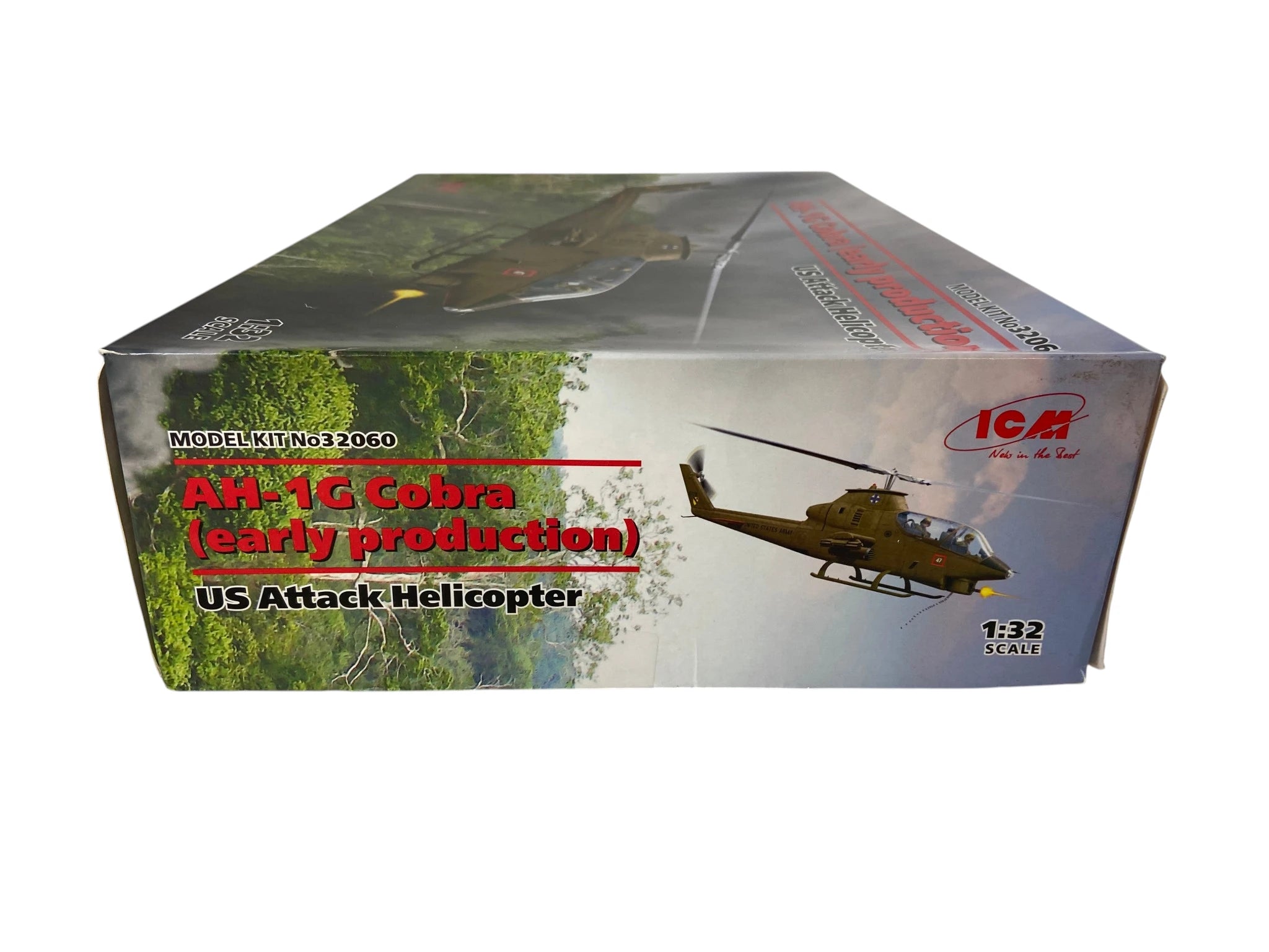 ICM 1:32 AH-1G Cobra (early production) US Attack Helicopter 32060