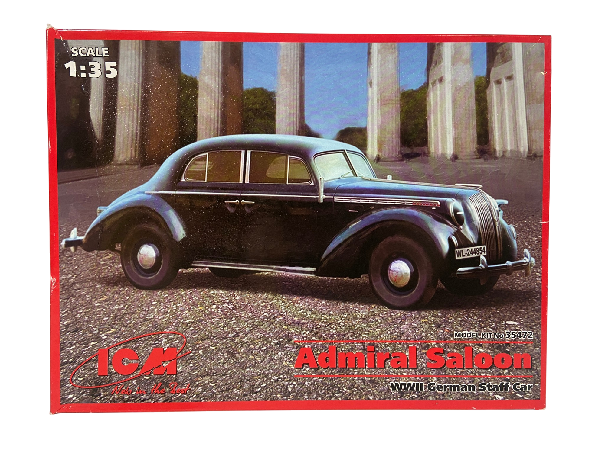 ICM 1:35 Admiral Saloon WWII German Staff Car 35472
