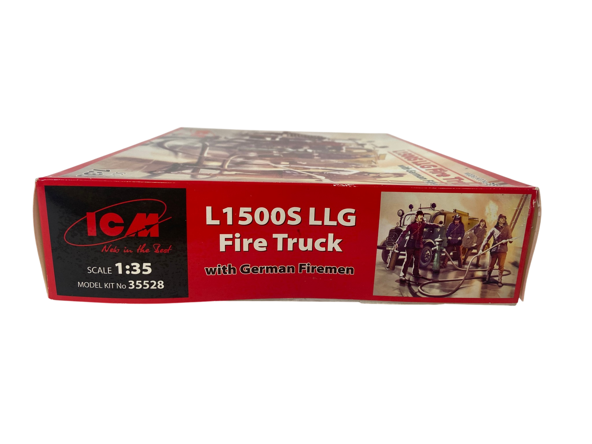 ICM 1:35 L1500S LLG Fire Truck with German Firemen 35528