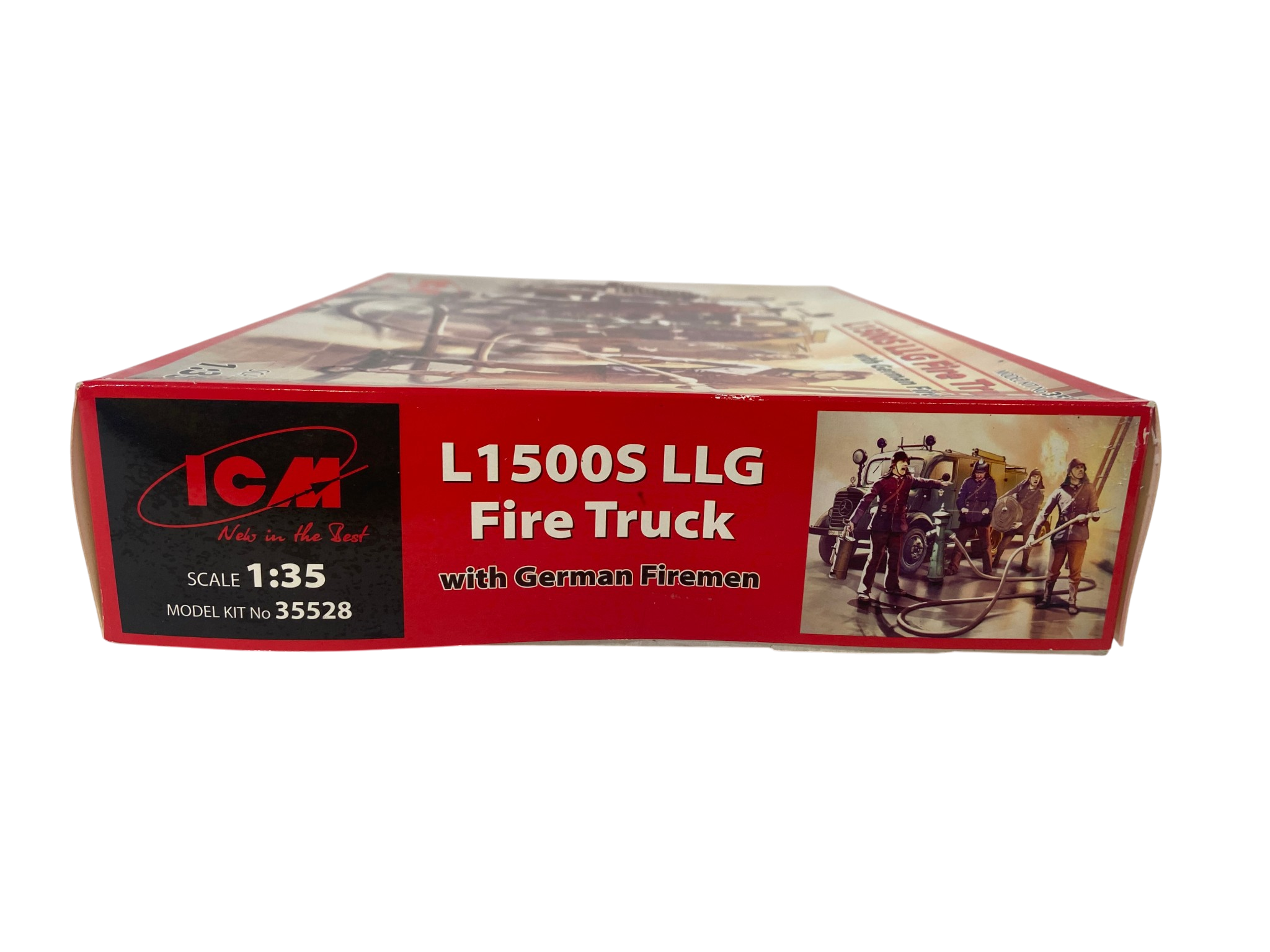 ICM 1:35 L1500S LLG Fire Truck with German Firemen 35528