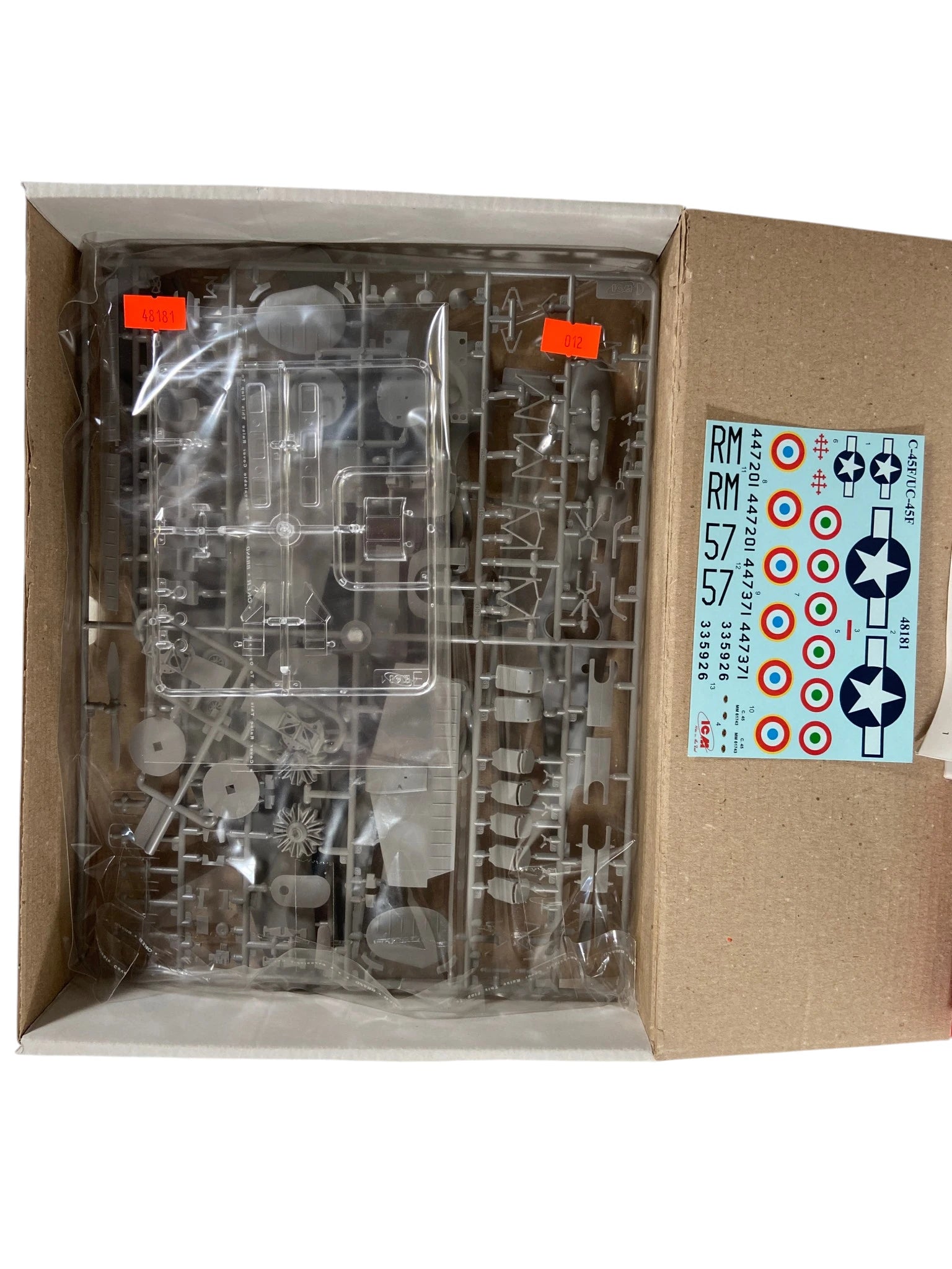ICM 1:48 C-45F/UC-45F WWII USAAF Passenger Aircraft incl. upgrades 48181