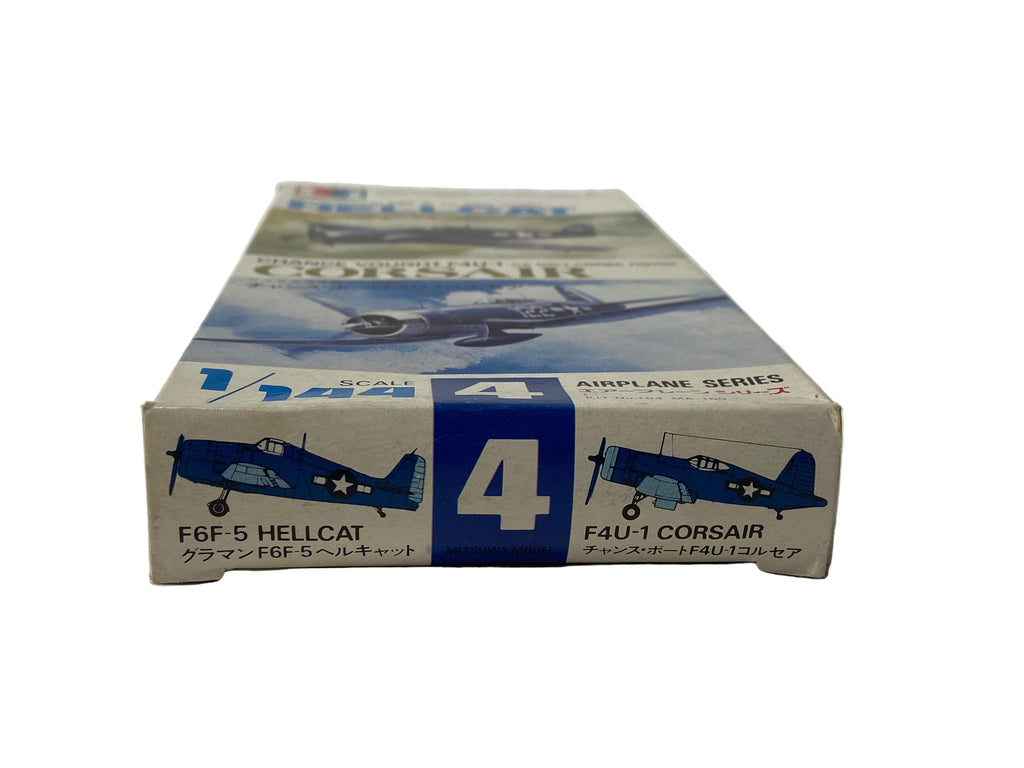 Grumman F6F-5 Hellcat & Chance Vought F4U-1 Corsair