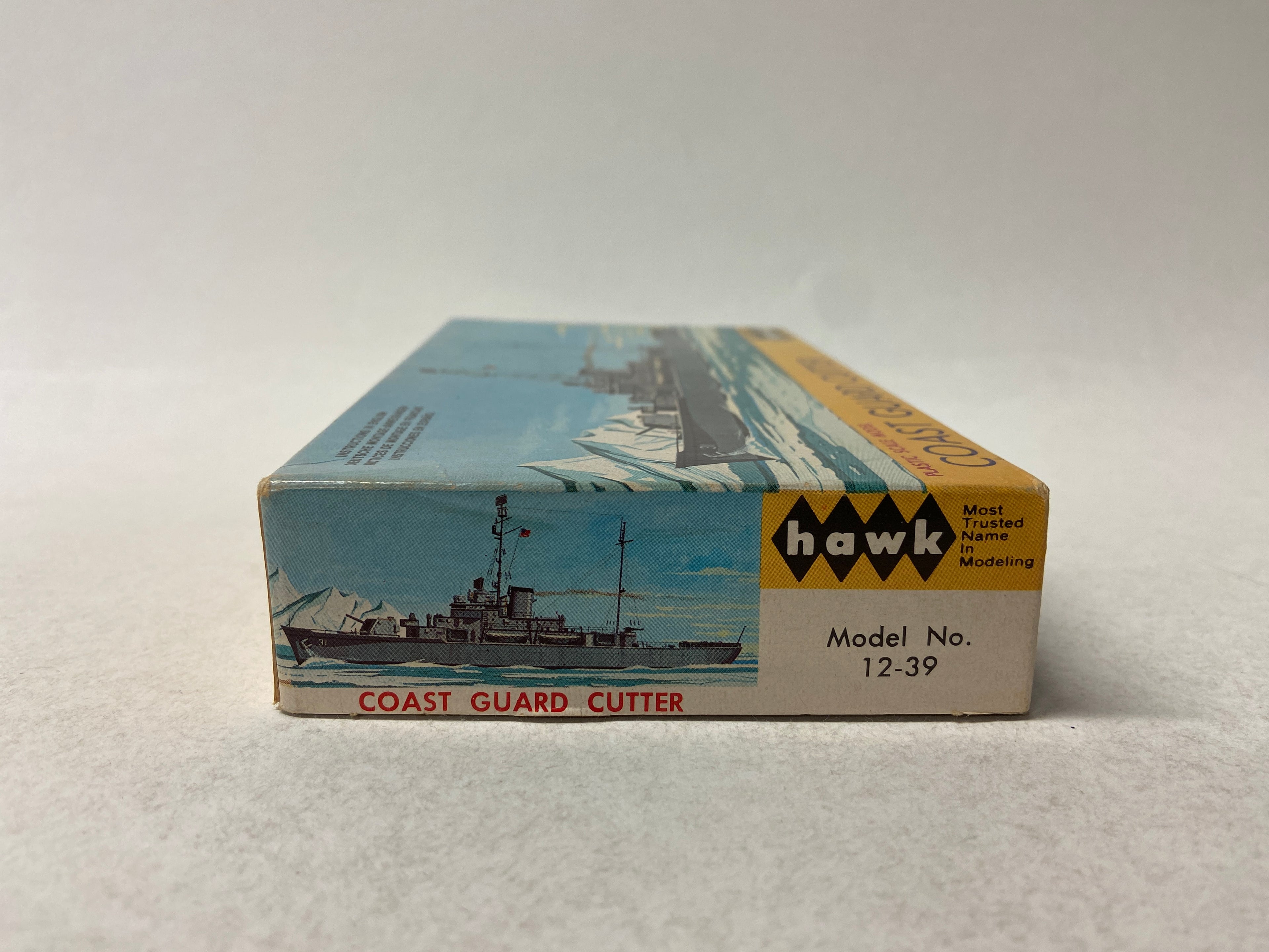 Hawk 1:600 Coast Guard Cutter 12-39