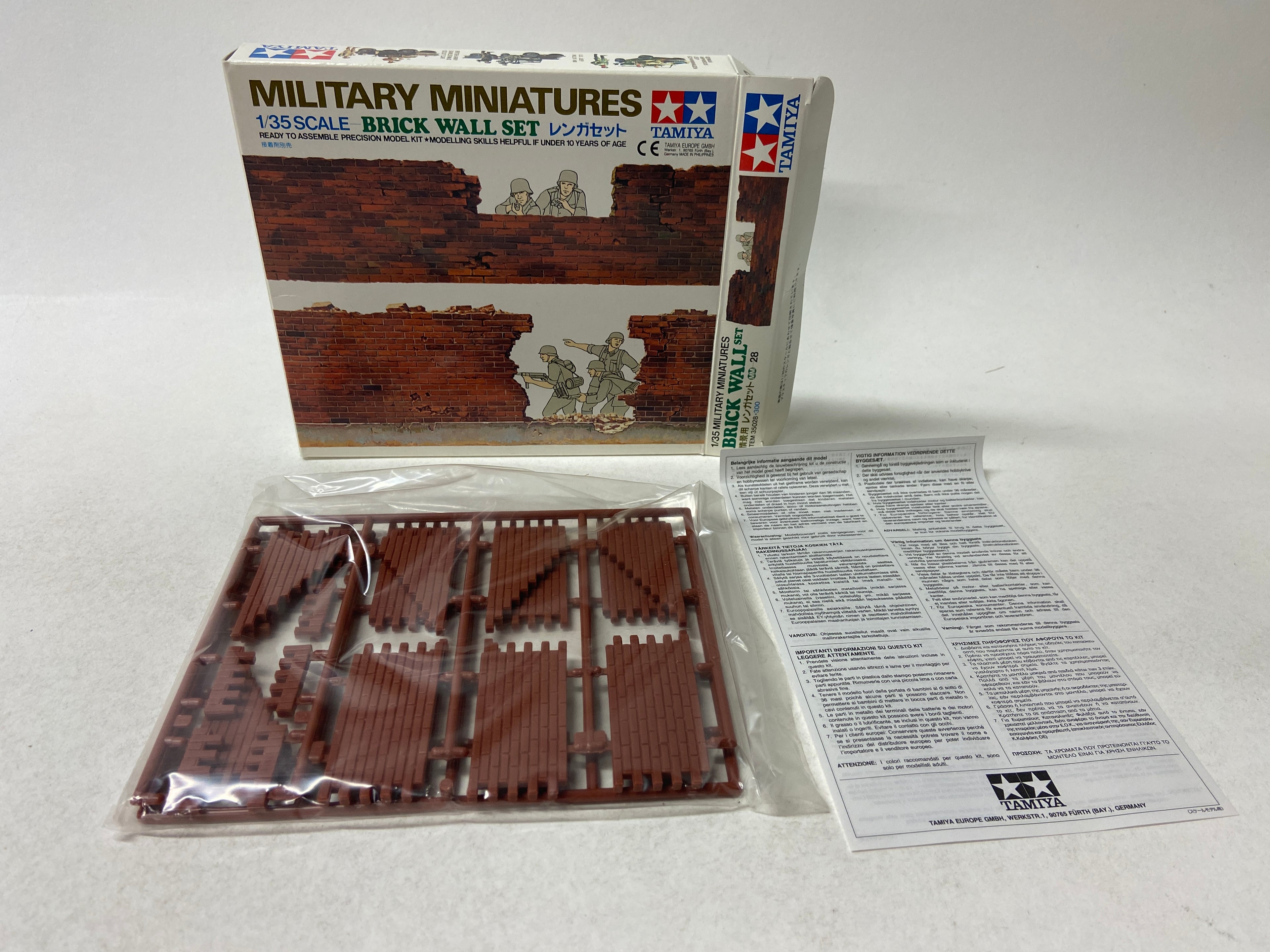 Tamiya 1:35 Military Miniatures Brick Wall Set 35028