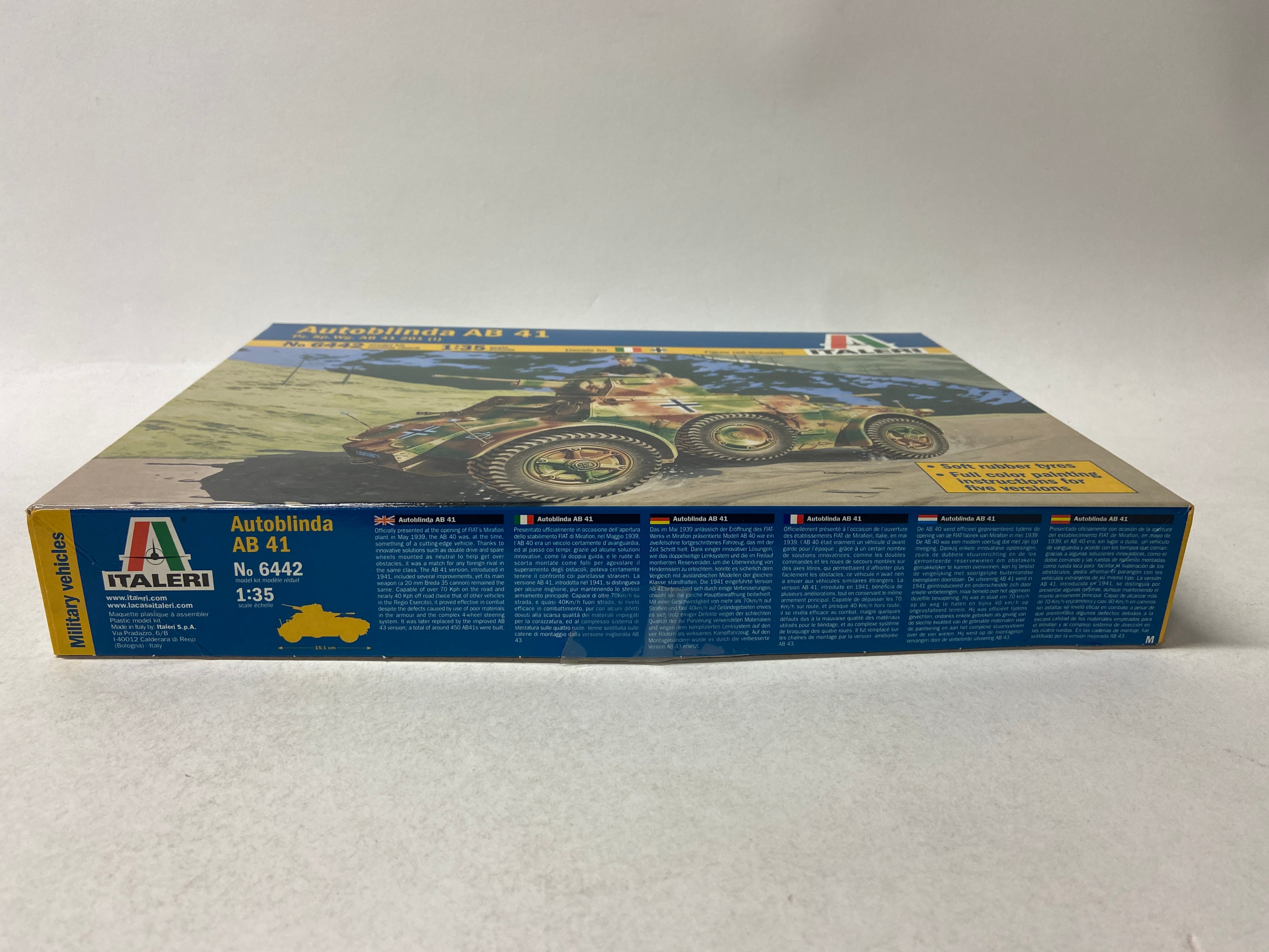 Italeri 1:35 Autoblinda AB 41 Pz. Sp. Wg. AB 41 201 (i) 6442