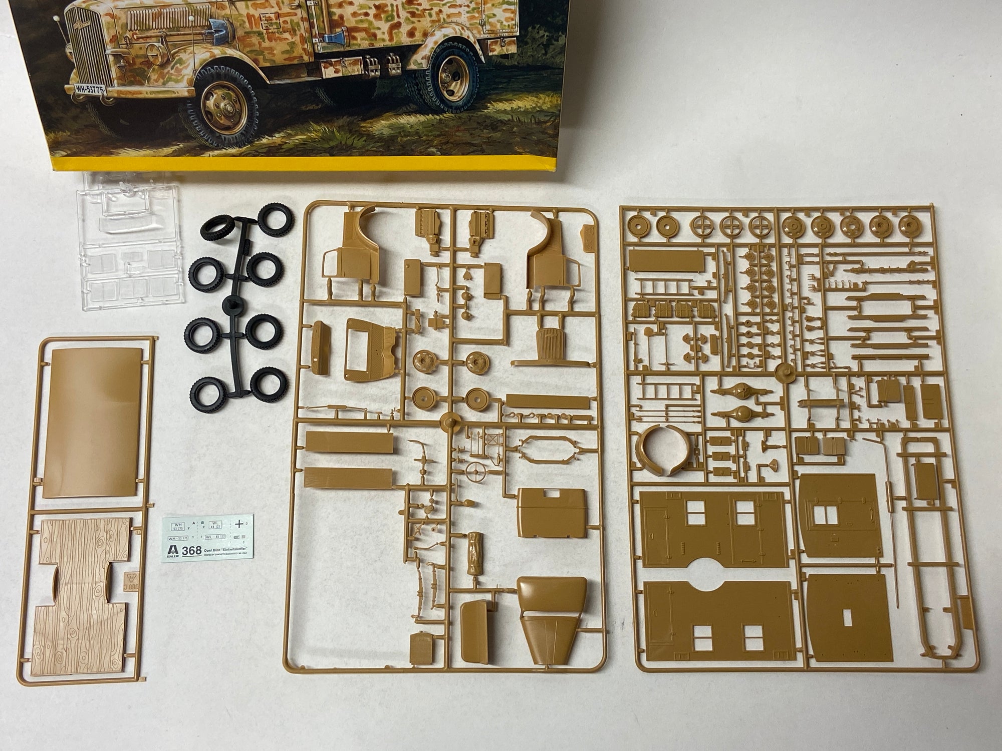 Opel Blitz Einheitskoffer Field Radio Truck