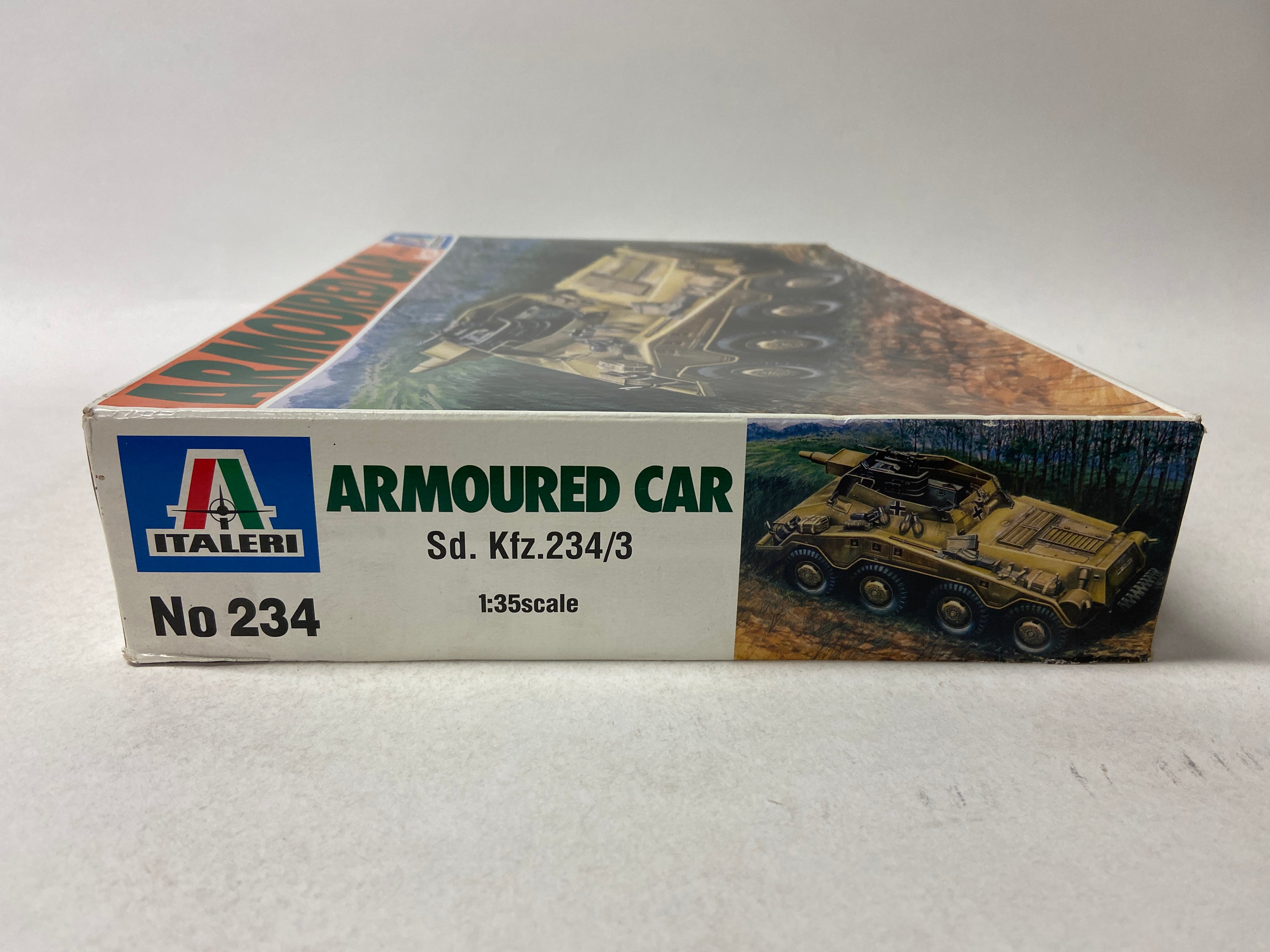 Italeri 1:35 Armoured Car Sd. Kfz. 234/3 234