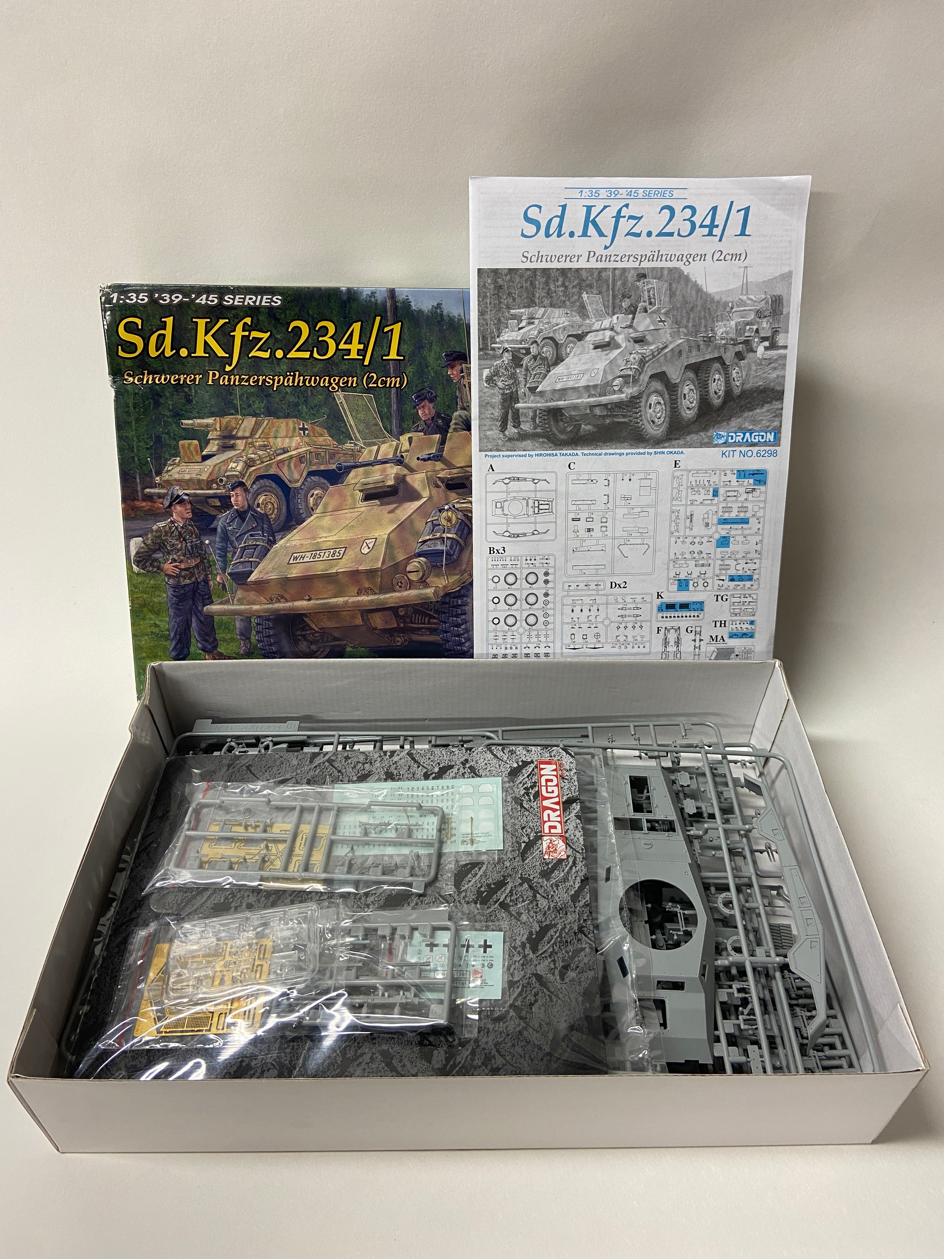 Dragon 1:35 Sd.Kfz. 234/1 Schwerer Panzerspähwagen (2cm) 6298