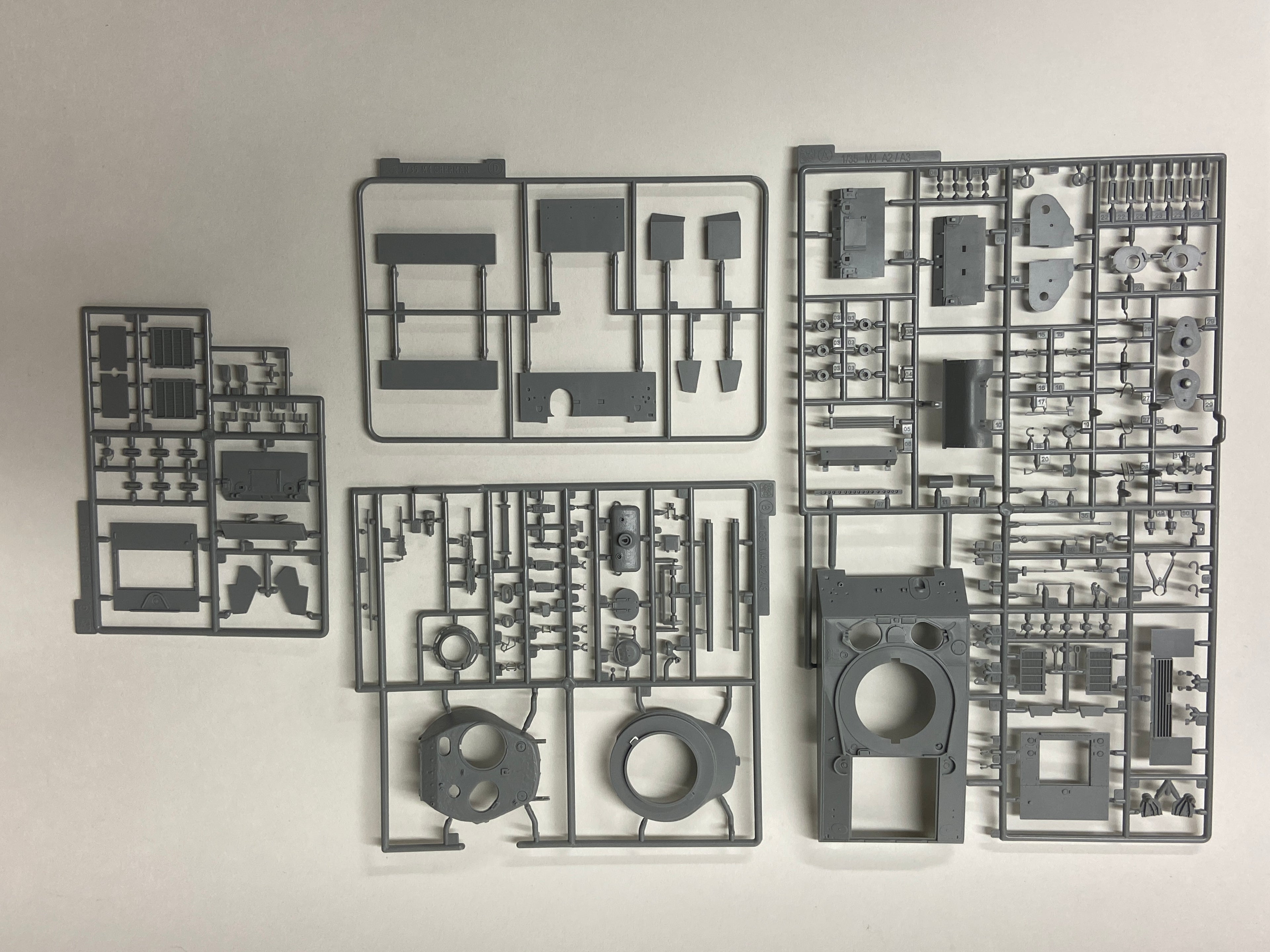 Dragon 1:35 M4A3E8 'Thunderbolt VII' 6183