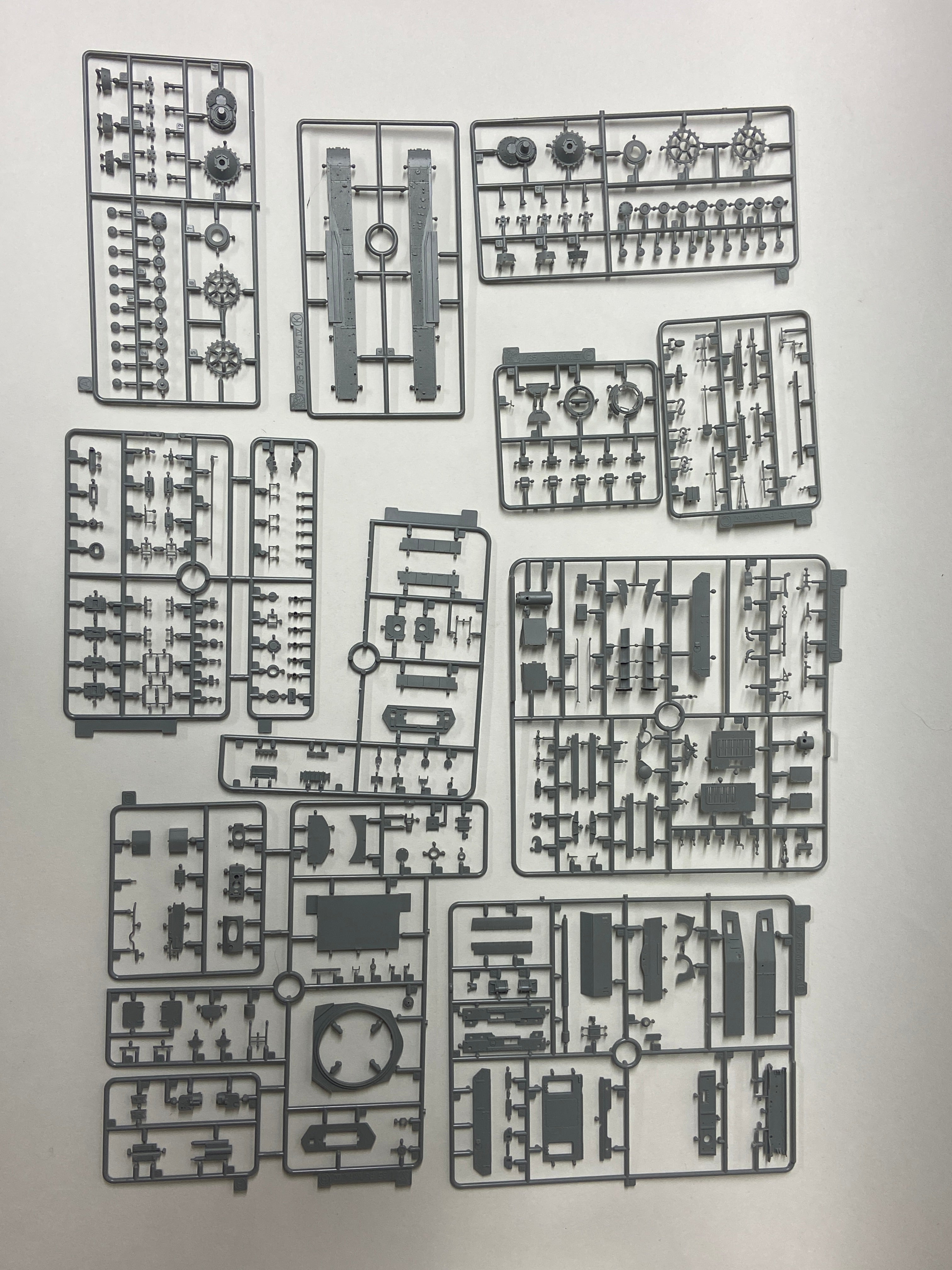 Dragon 1:35 Pz.Kpfw.IV Ausf.F2(G) 6360
