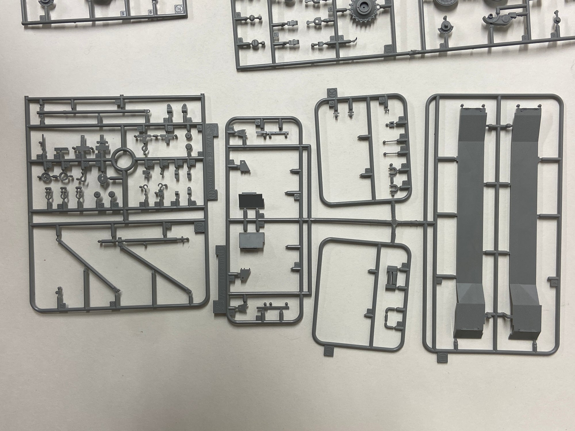 Bergepanzer Tiger (P)