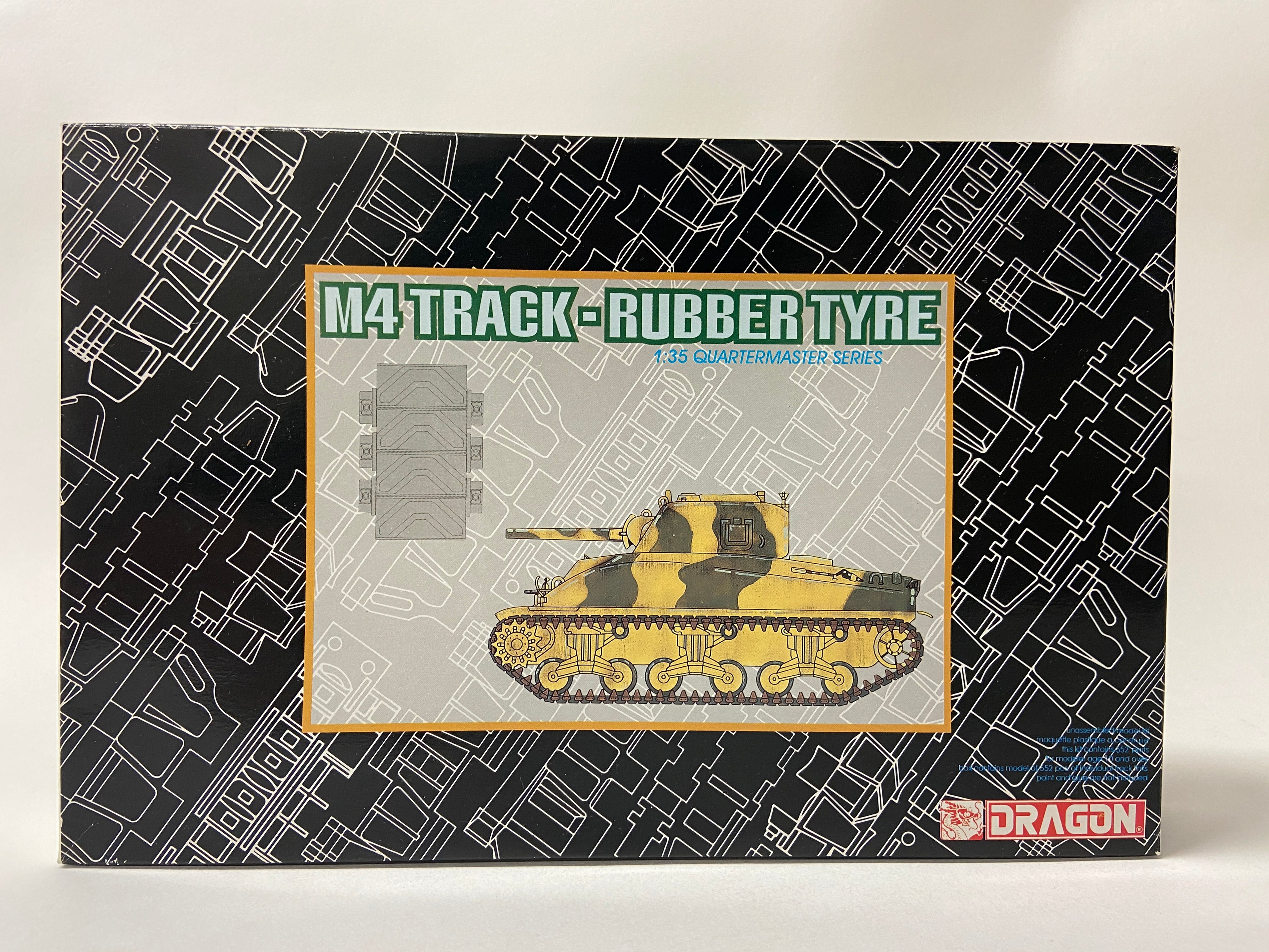 Dragon 1:35 M4 Track-Rubber Tyre 3820