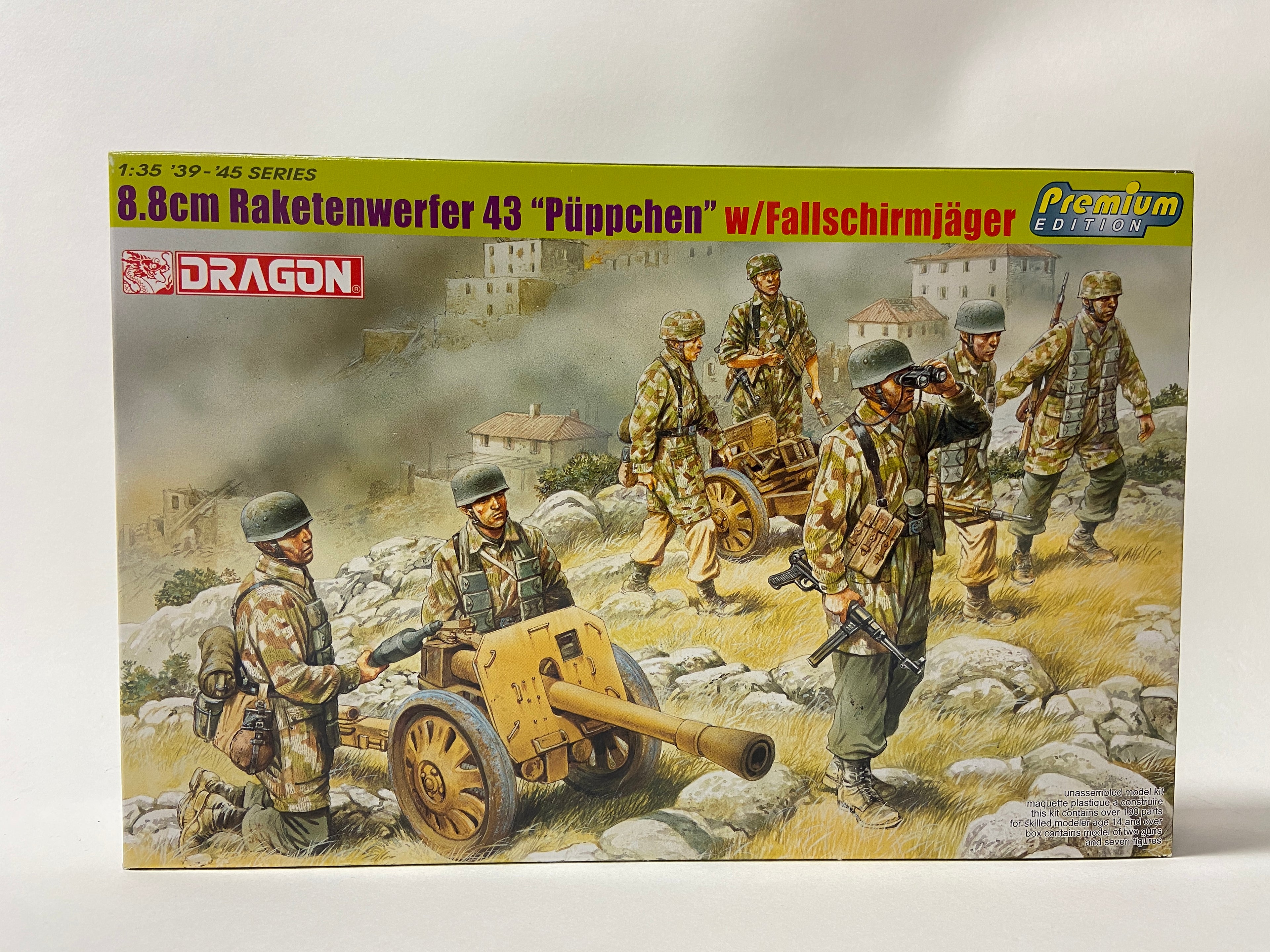 8.8cm Raketenwerfer 43 "Püppchen" w/Fallschirmjäger
