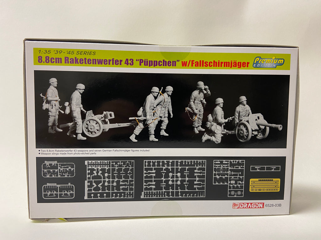 8.8cm Raketenwerfer 43 "Püppchen" w/Fallschirmjäger