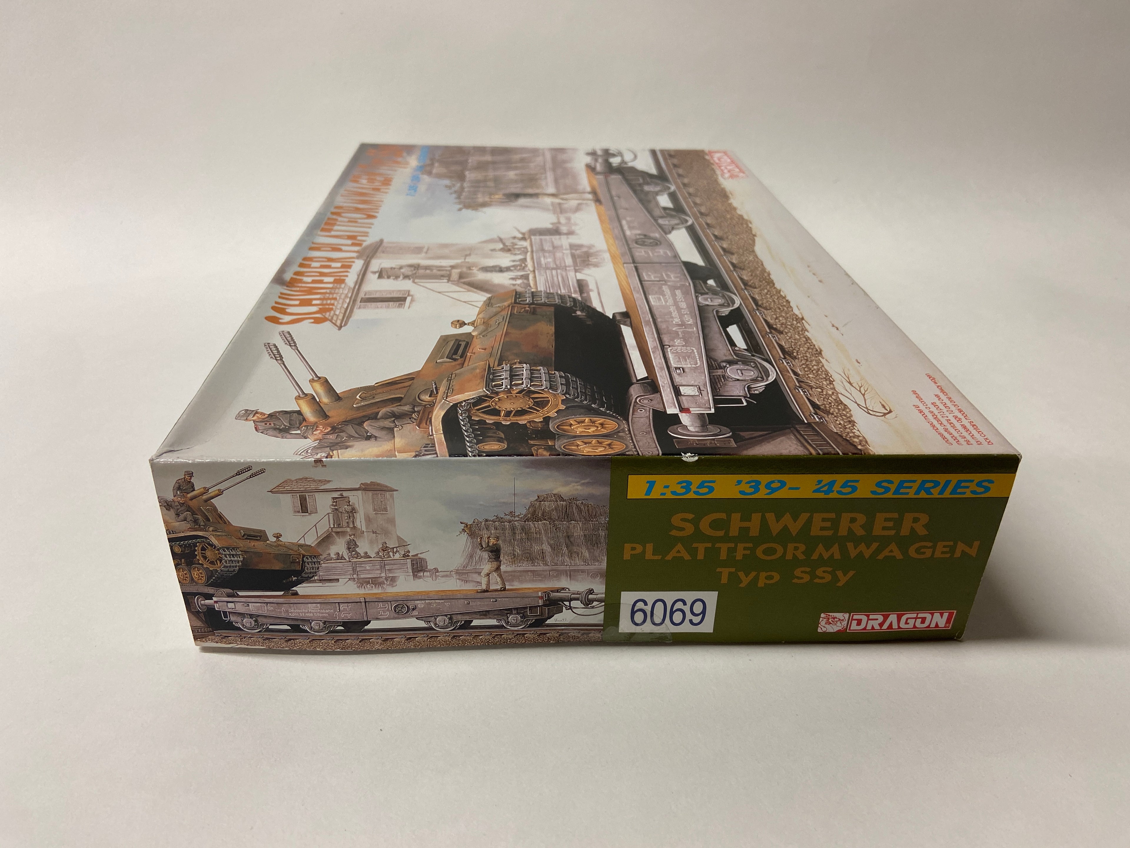 Dragon 1:35 Schwerer Plattformwagen Typ Ssy 6069