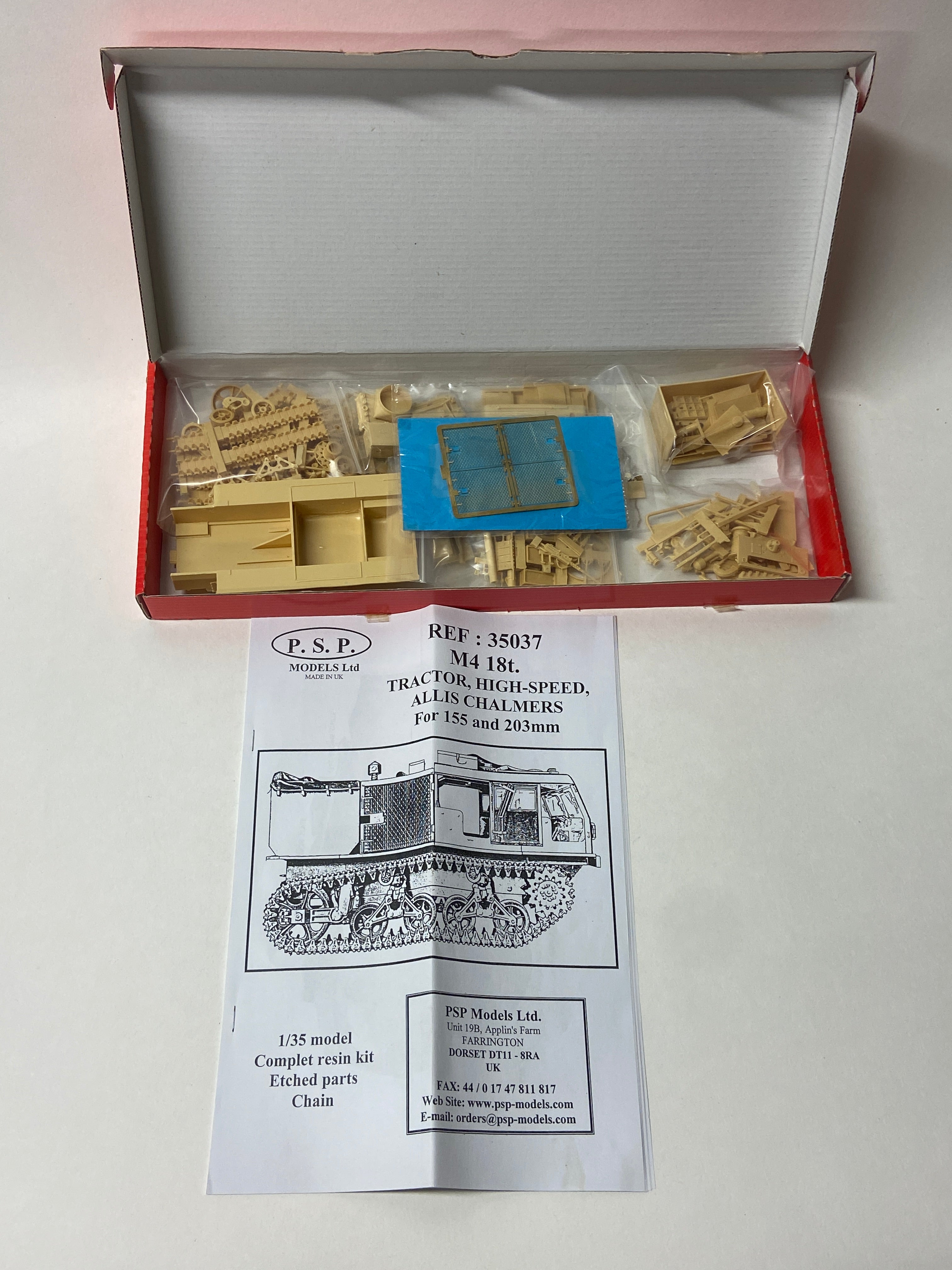P.S.P. Models 1:35 M4 18 ton. High Speed Tractor Allis Chalmers 35037