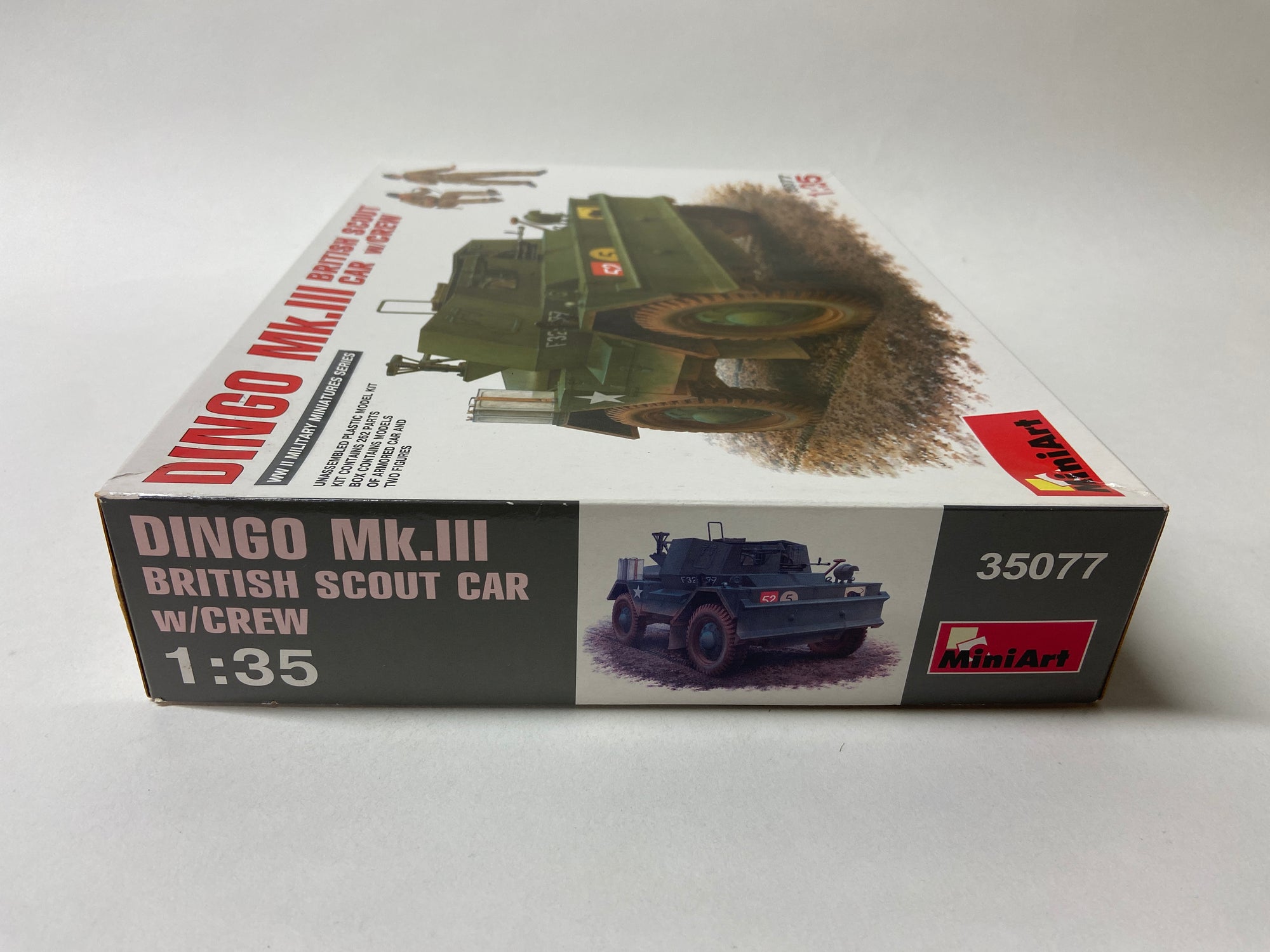 Dingo Mk.III British Scout Car w/Crew