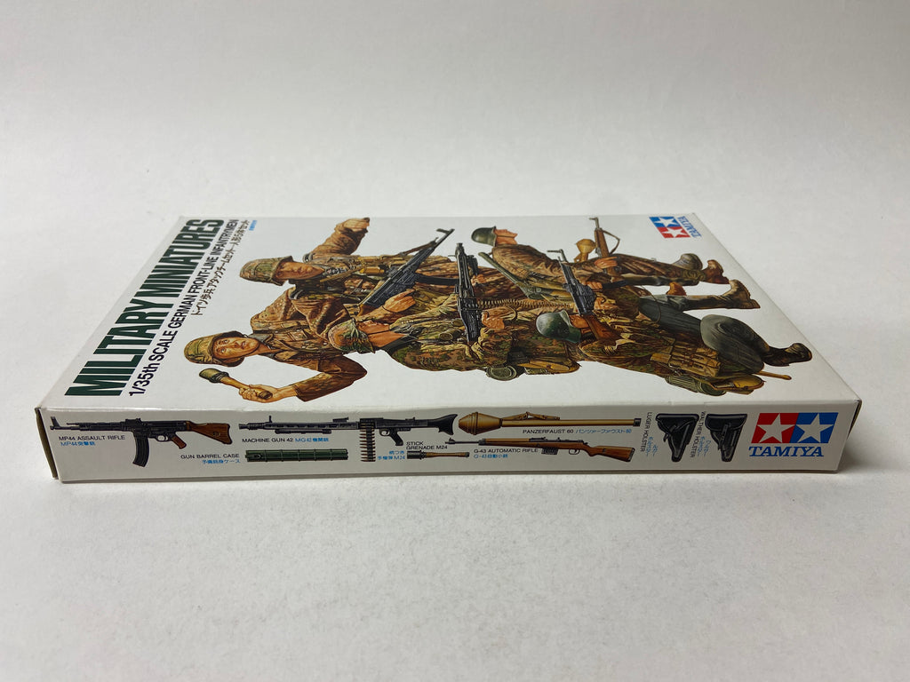 Military Miniatures German Front-Line Infantrymen