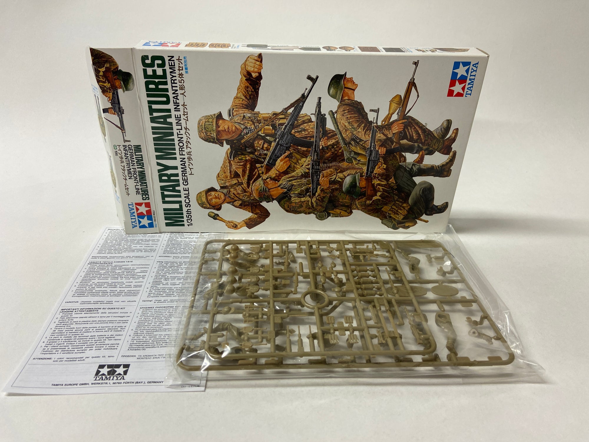 Military Miniatures German Front-Line Infantrymen