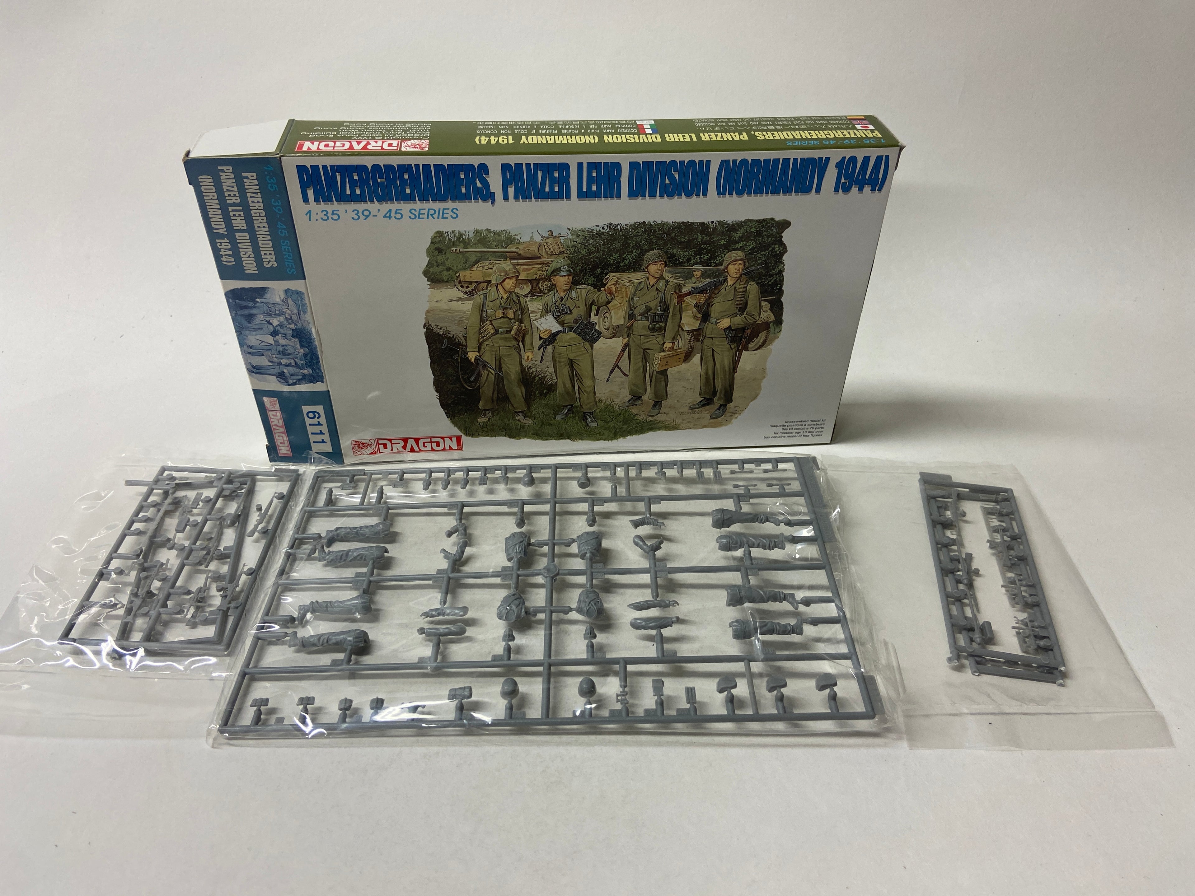 Dragon 1:35 Panzergrenadiers, Panzer Lehr Division (Normandy 1944) 6111