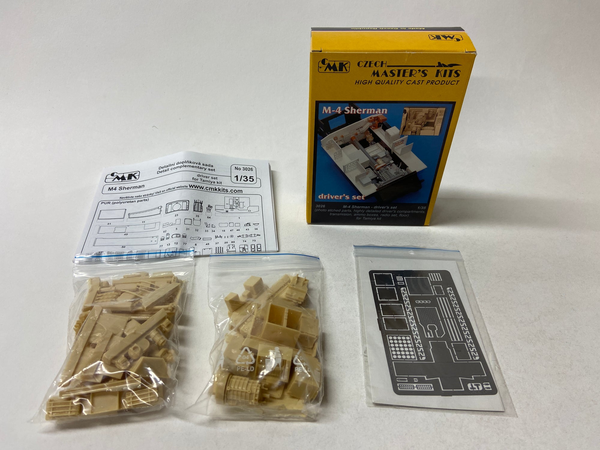 M-4 Sherman - driver's set