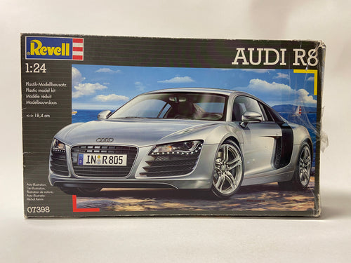 Revell 1:24 Audi R8 07398