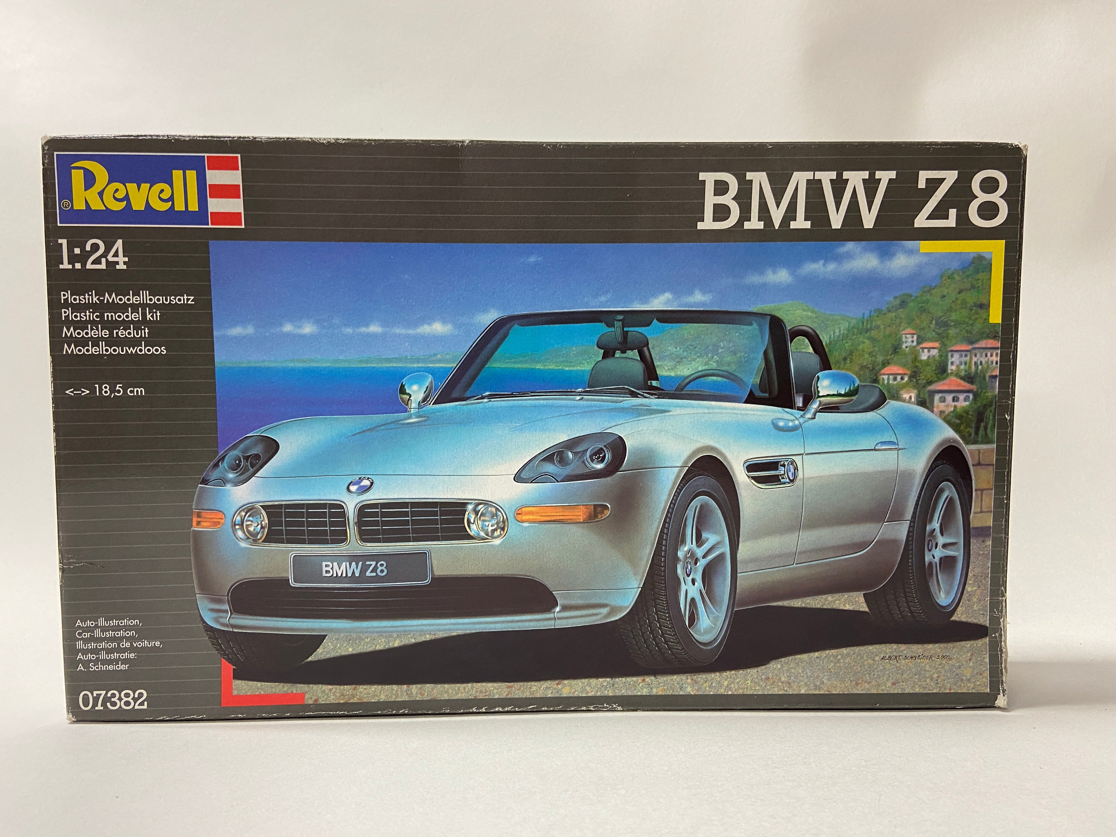Revell 1:24 BMW Z8 07382