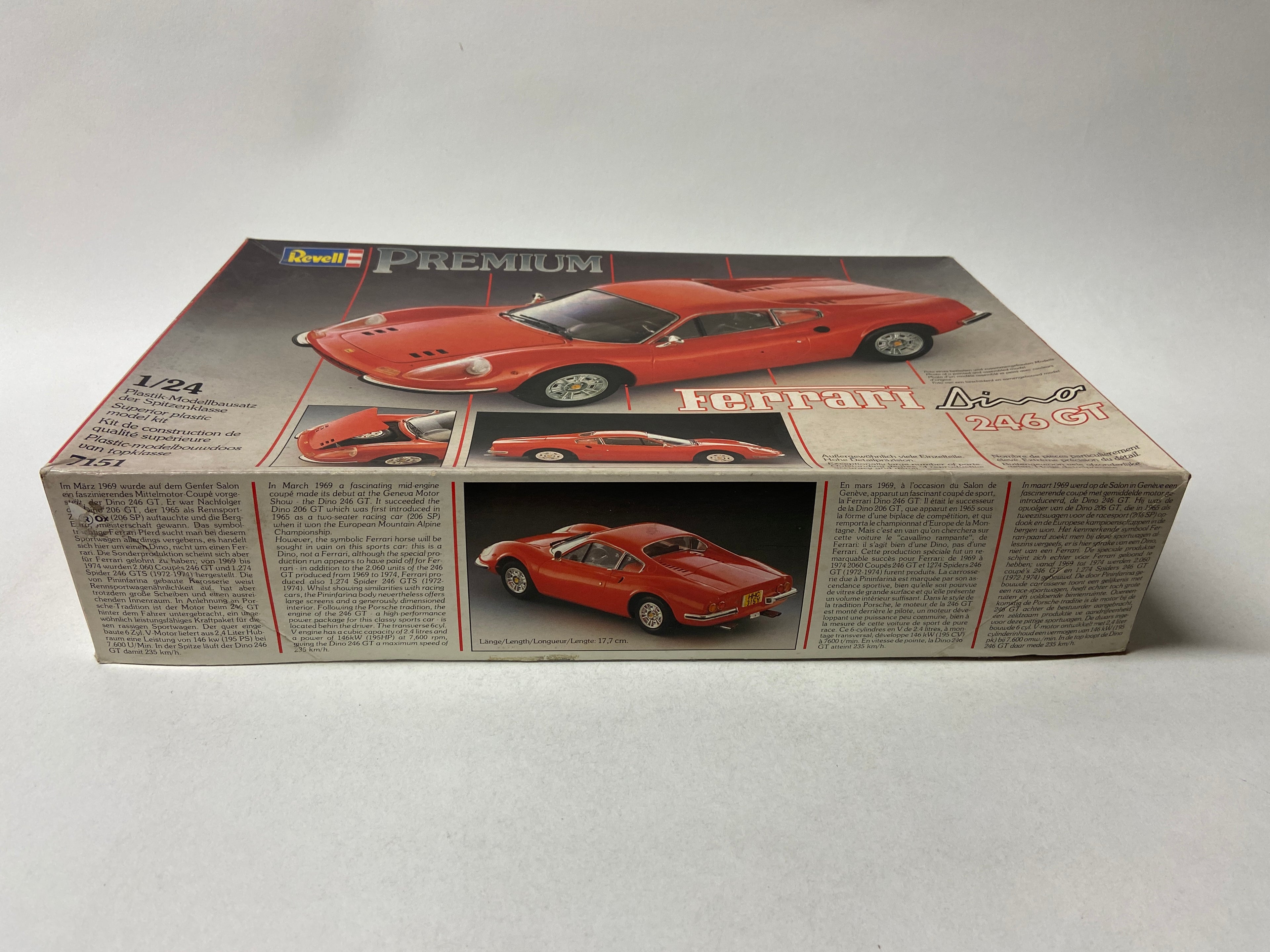 Revell 1:24 Ferrari Dino 246 GT 7151