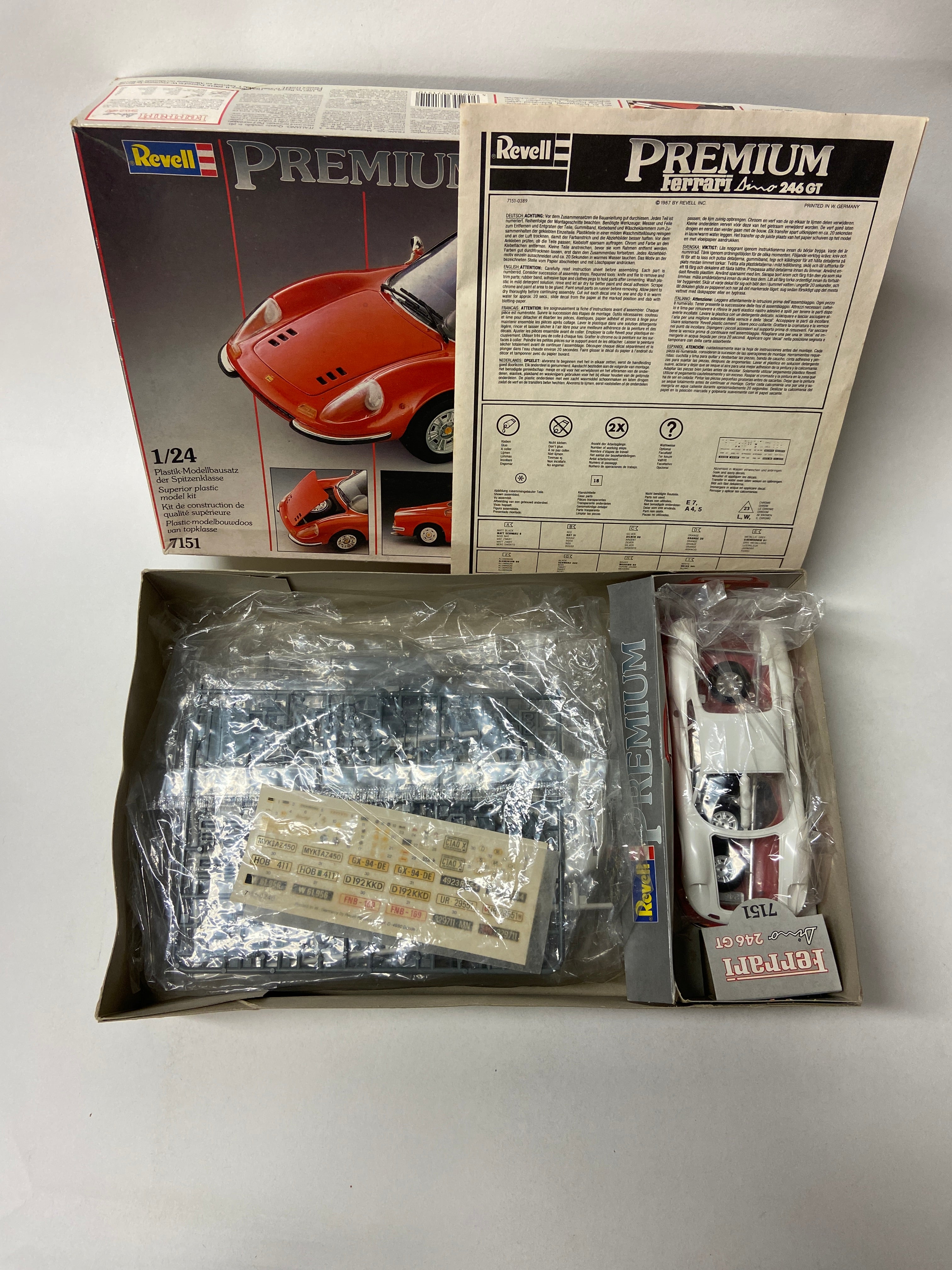 Revell 1:24 Ferrari Dino 246 GT 7151