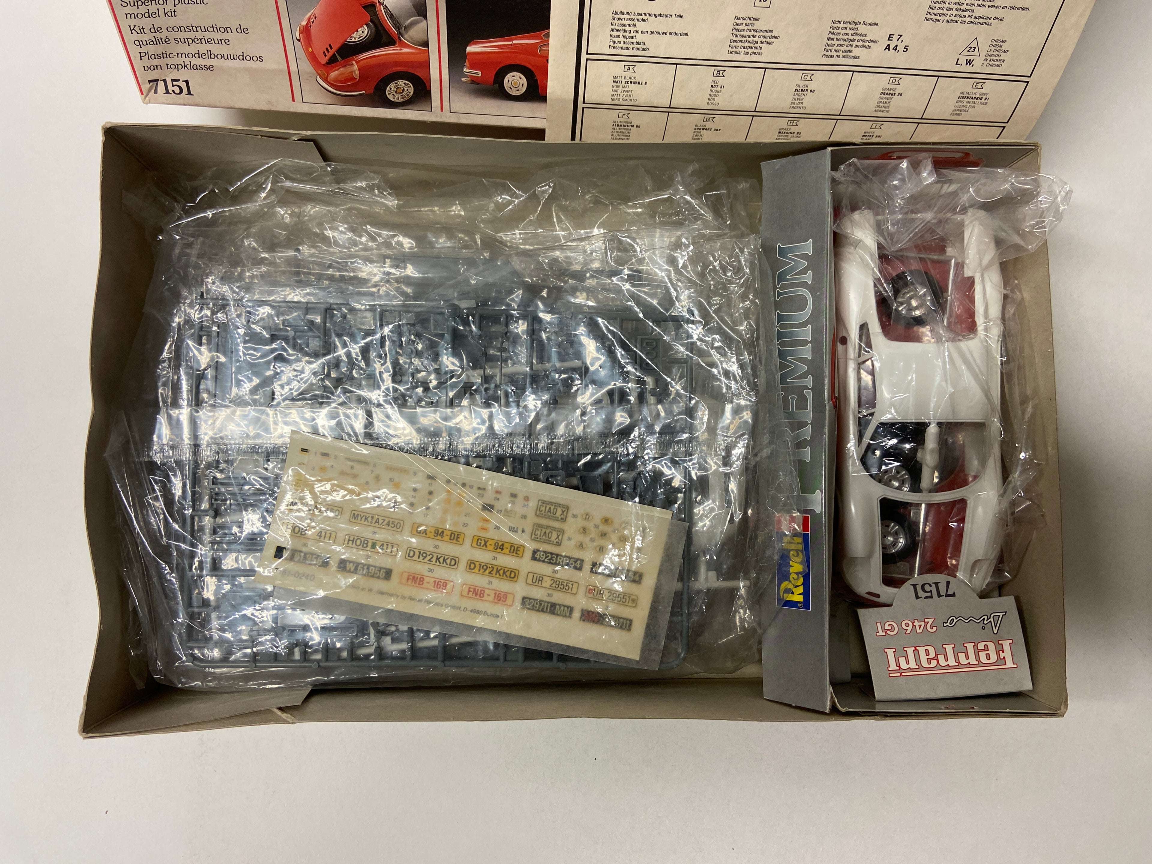 Revell 1:24 Ferrari Dino 246 GT 7151