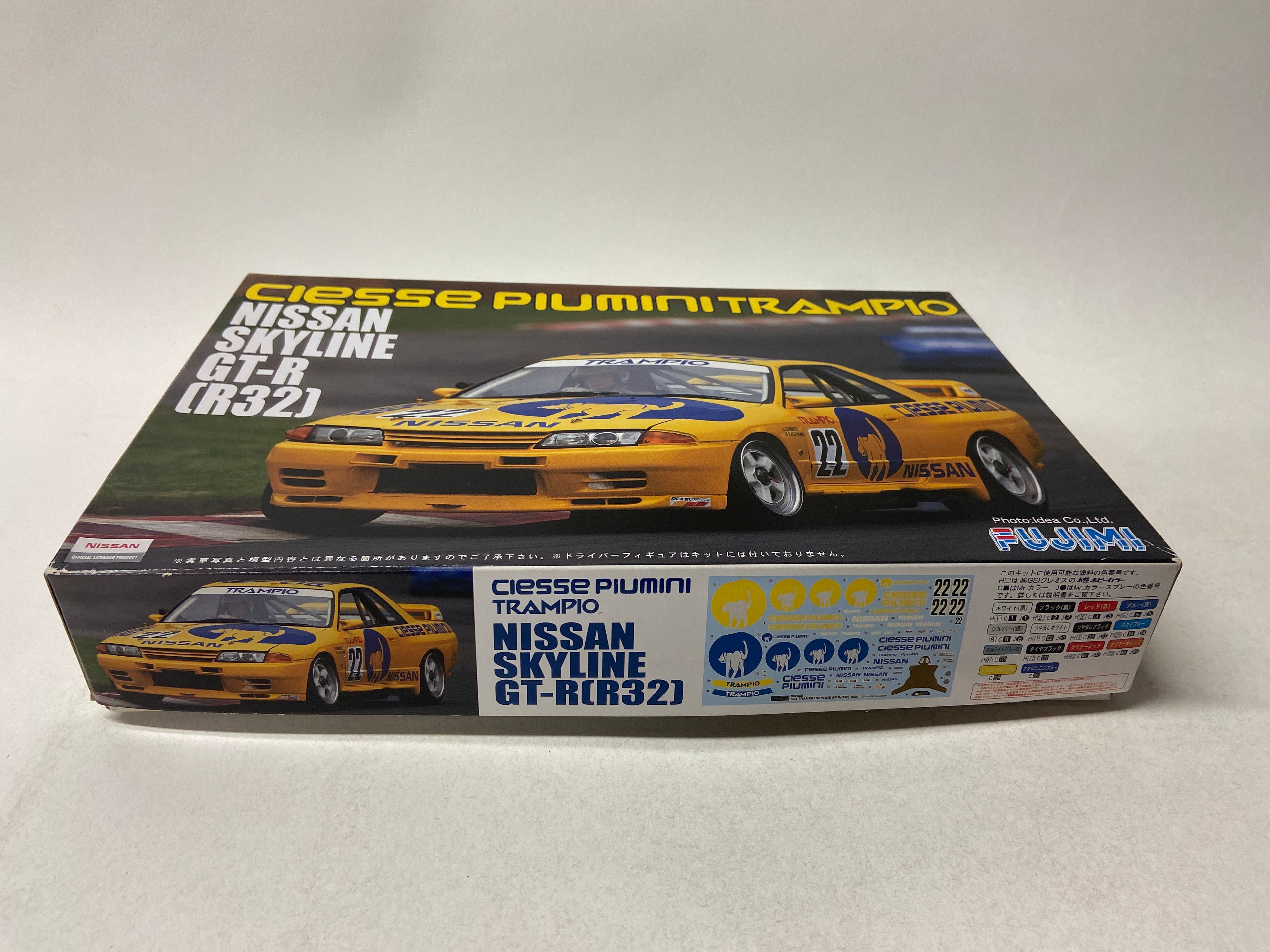 Fujimi 1:24 Ciesse Piumini Trampio Nissan Skyline GT-R (R32) 062686