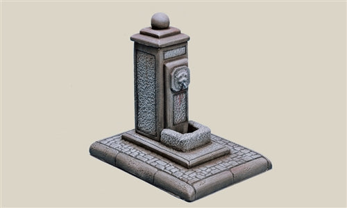 Italeri 1:35 Village Fountain 6410