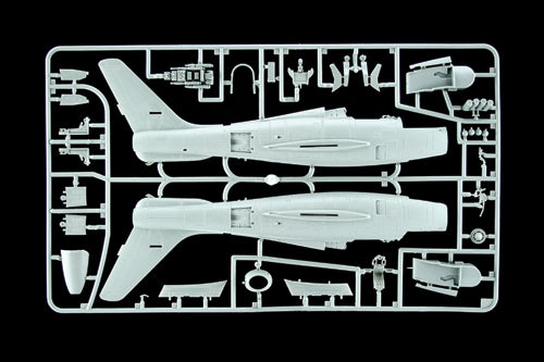 Italeri 1:48 F-84F Thunderstreak "i Diavoli Rossi" 2703