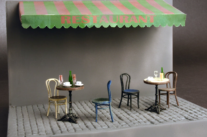 MiniArt 1:35 Café Furniture and Crockery 35569