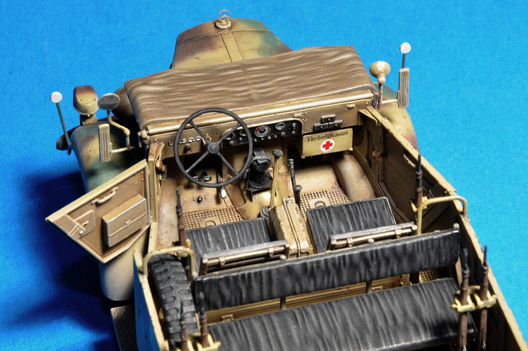 MiniArt 1:35 Kfz.70 MB 1500A German 4x4 Car w/Crew 35139