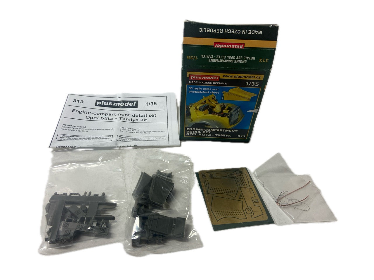 PlusModel 1:35 Engine-Compartment Detail Set Opel Blitz 313