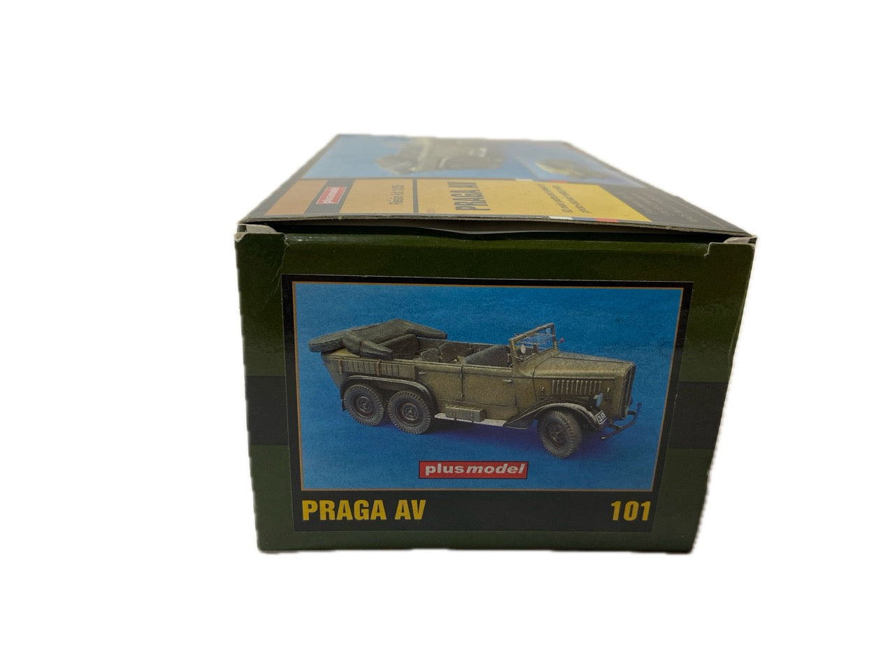 PlusModel 1:35 Praga AV 101