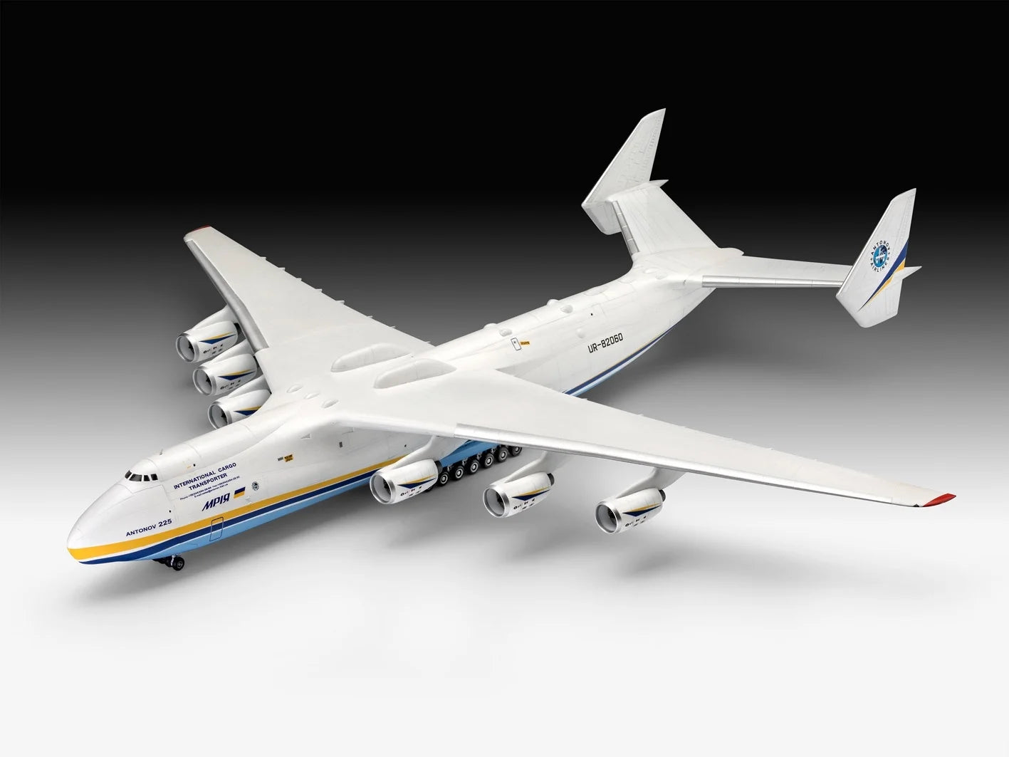 Revell 1:144 Antonov An-225 Mrija 04958