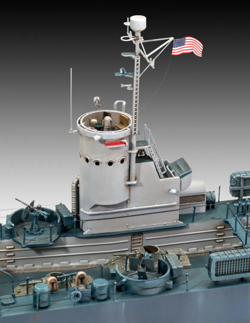 Revell 1:144 US Navy Landing Ship Medium (Bofors 40 mm gun) 05169