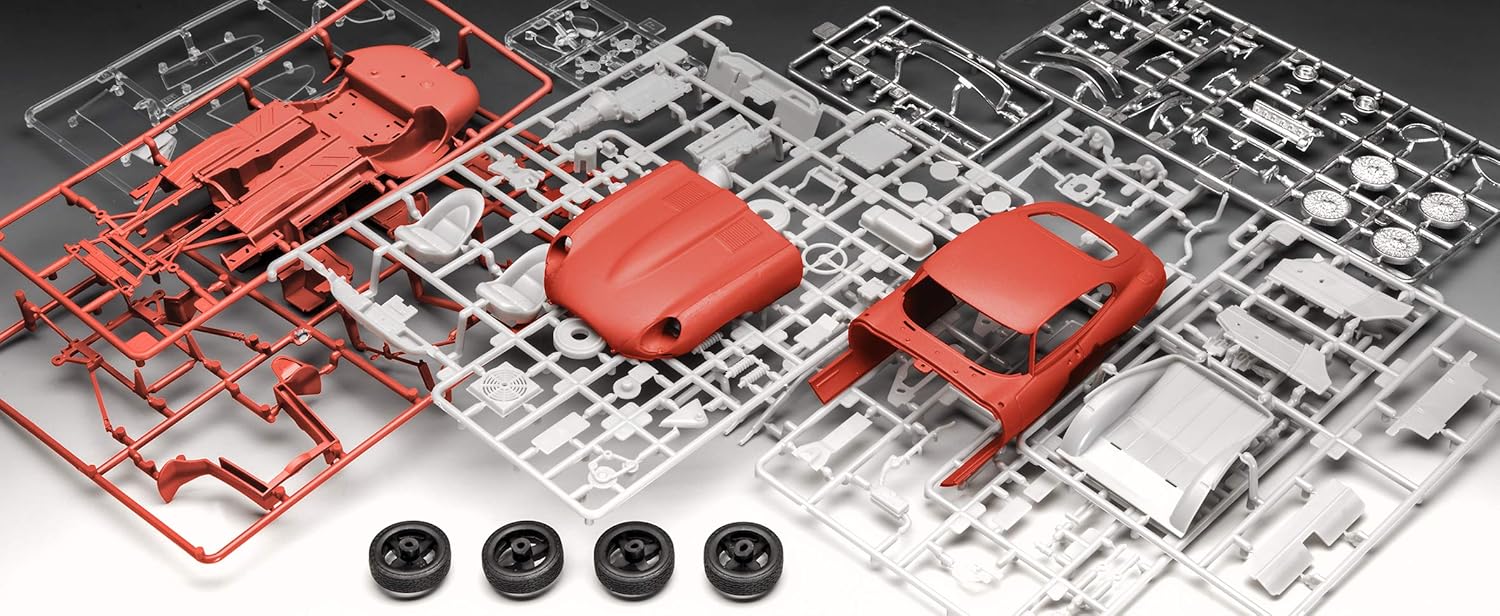 Revell 1:24 Jaguar E-Type 07668