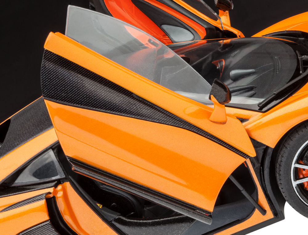 Revell 1:24 McLaren 570S 07051